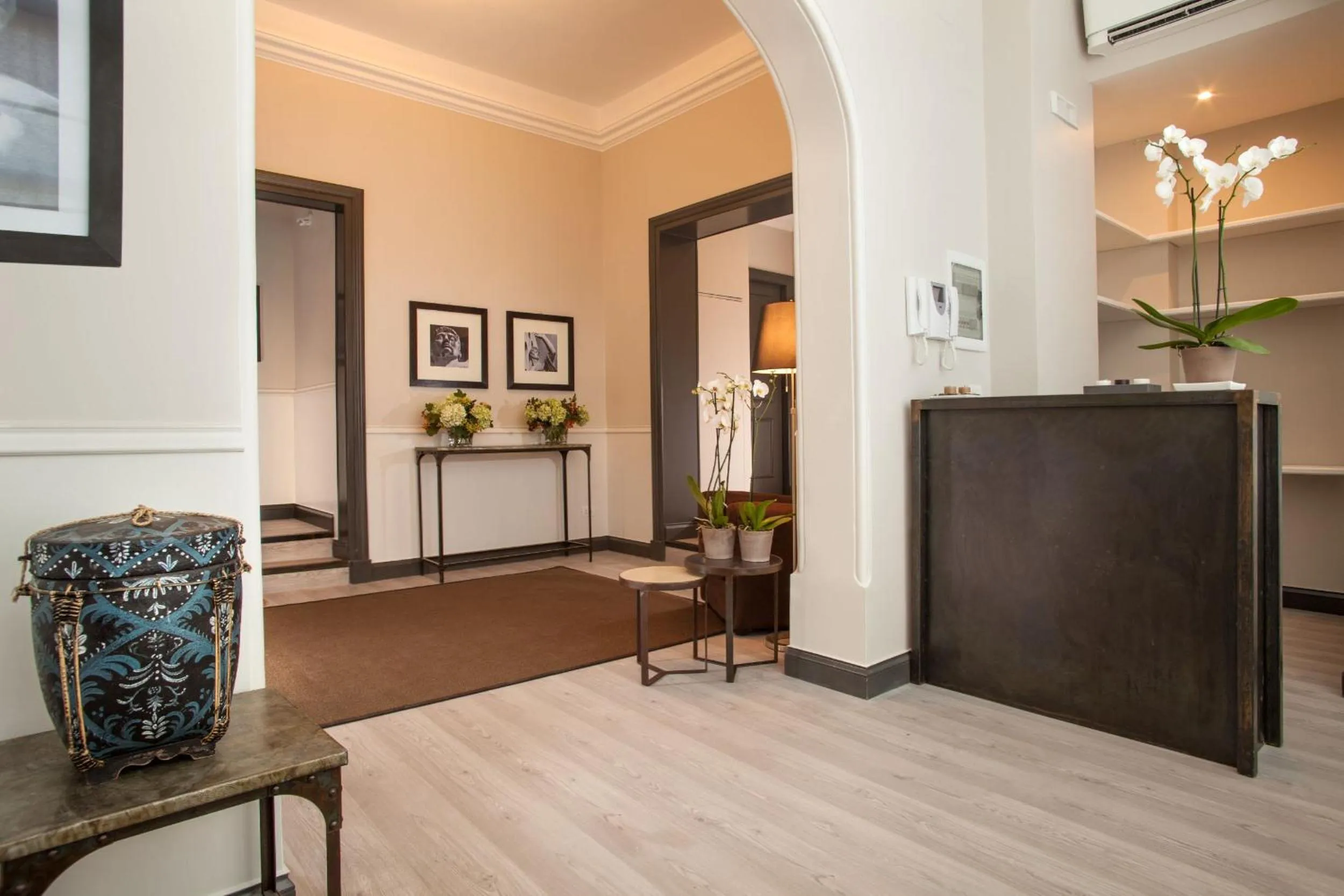 Lobby or reception in Nazionale 51 Group