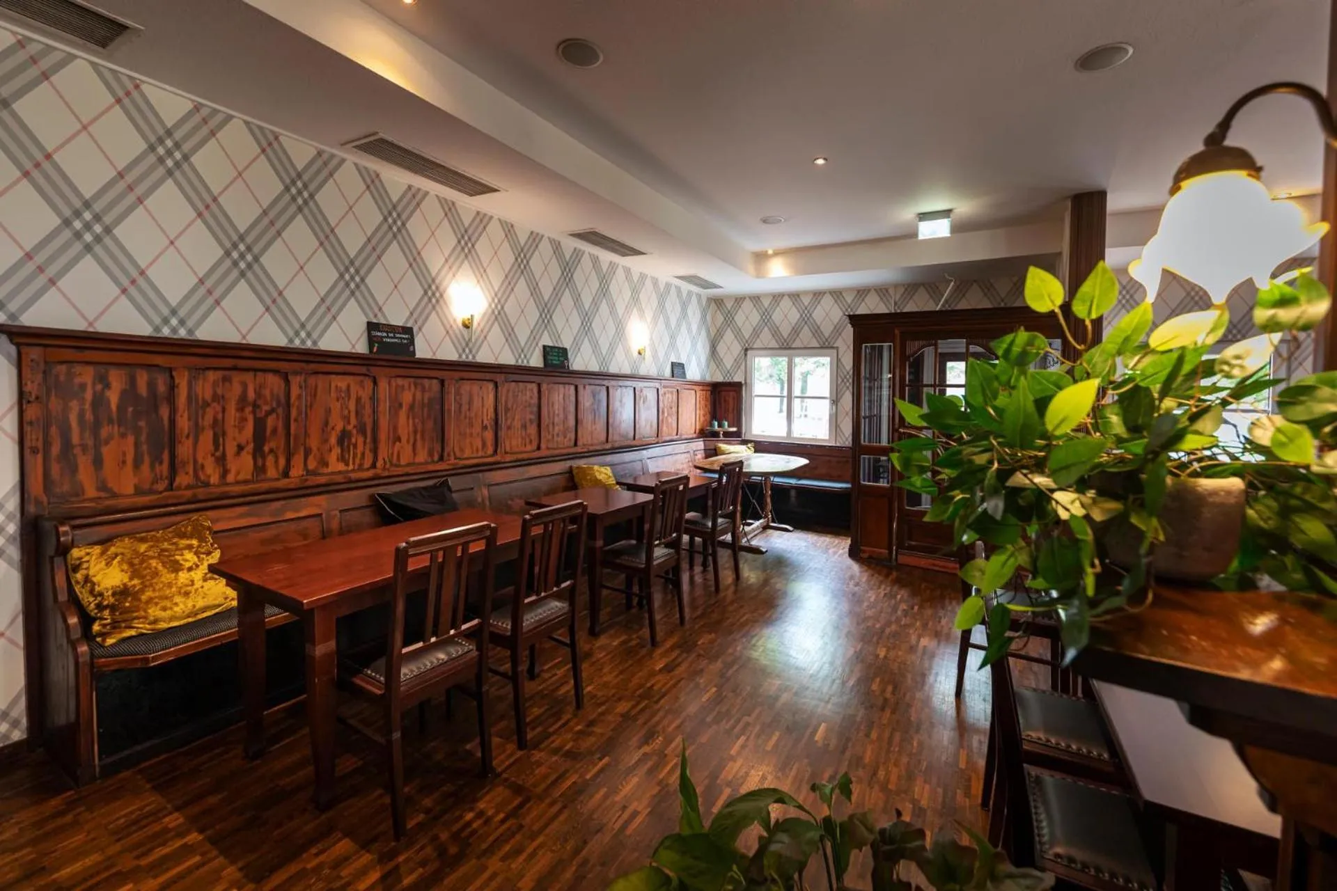 Restaurant/places to eat in ACHAT Hotel Schwetzingen Heidelberg