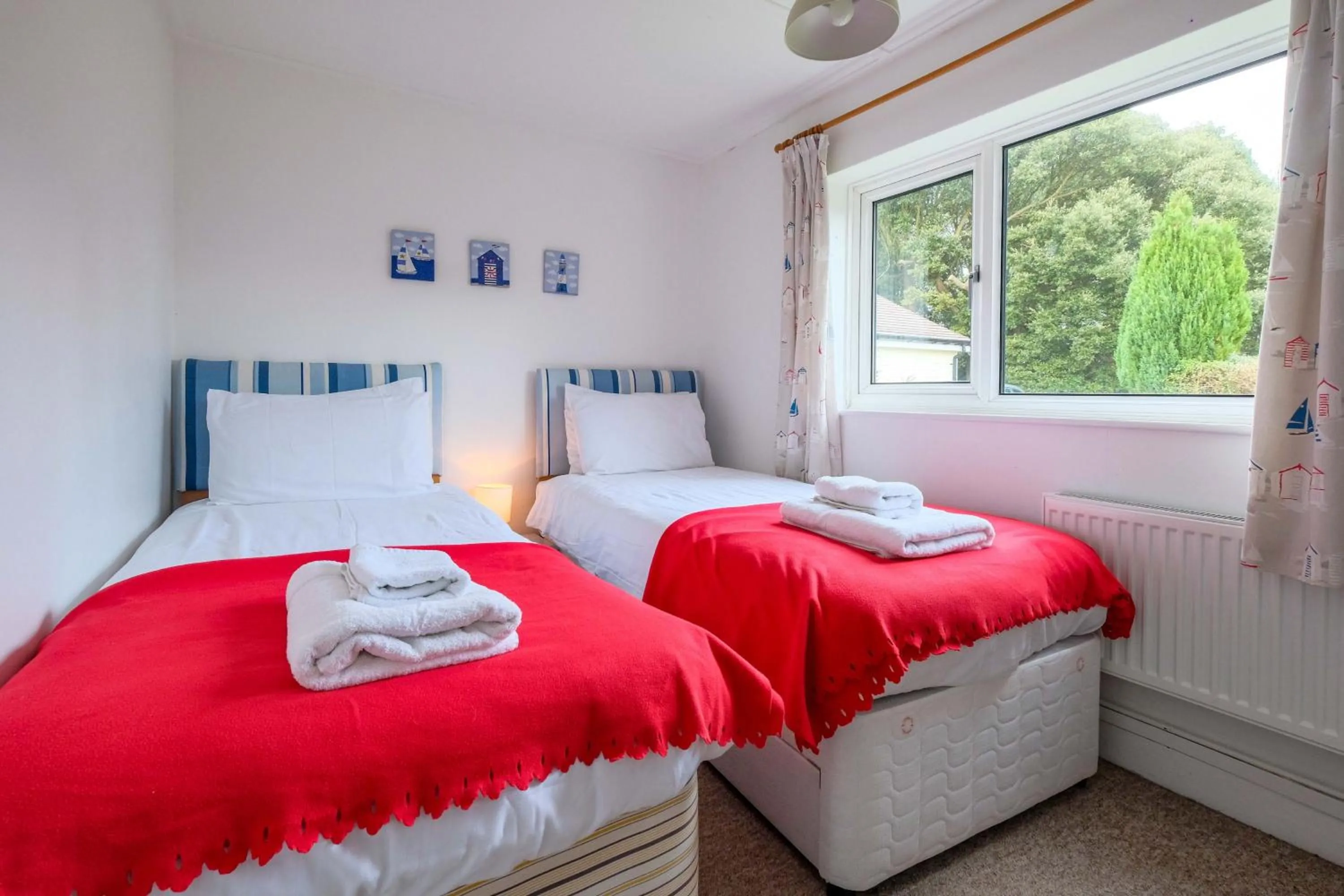 Property building, Bed in Beaver Cottage