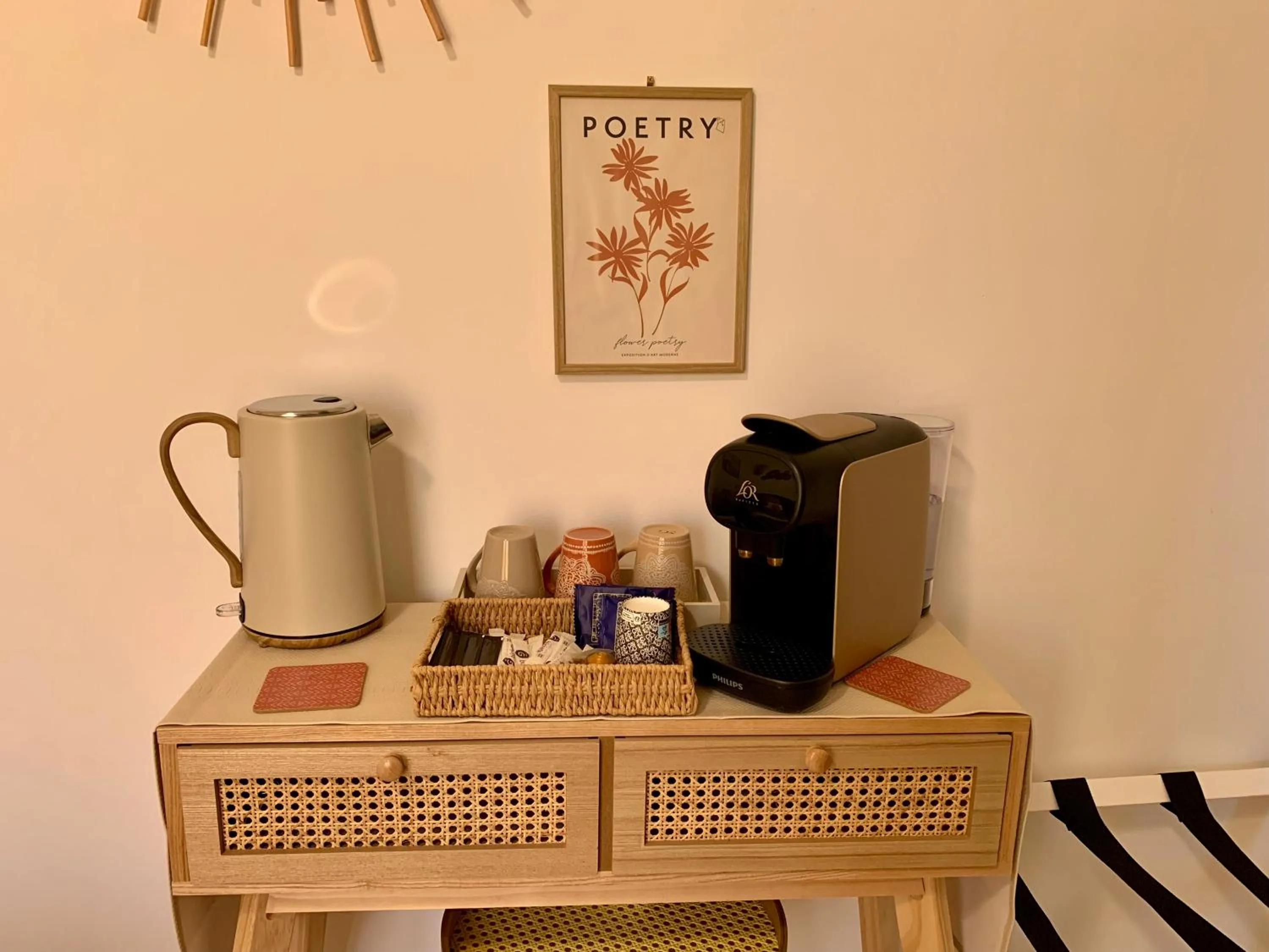 Coffee/tea facilities in Villa fiora chambre
