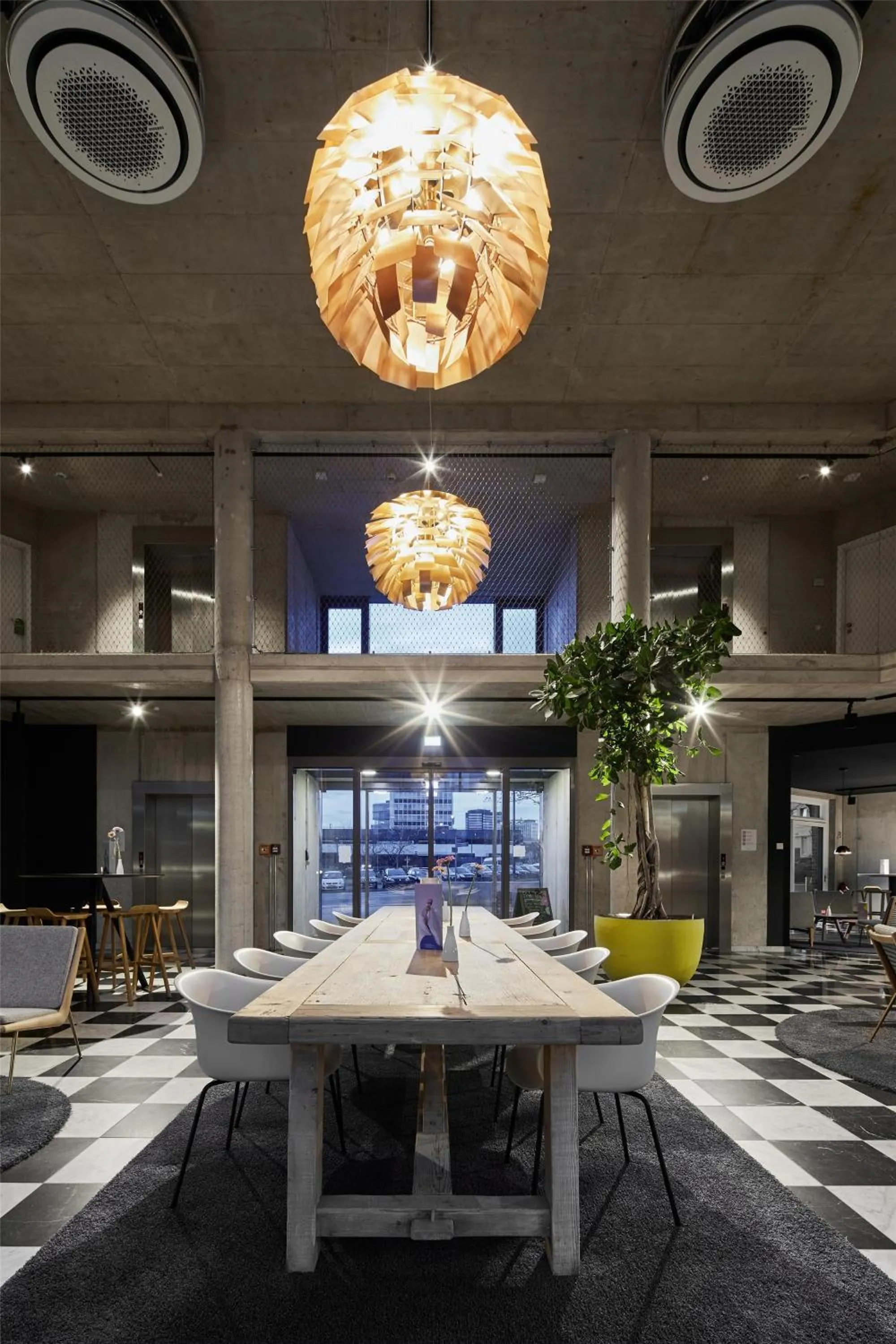 Lobby or reception in Flowers Hotel Essen