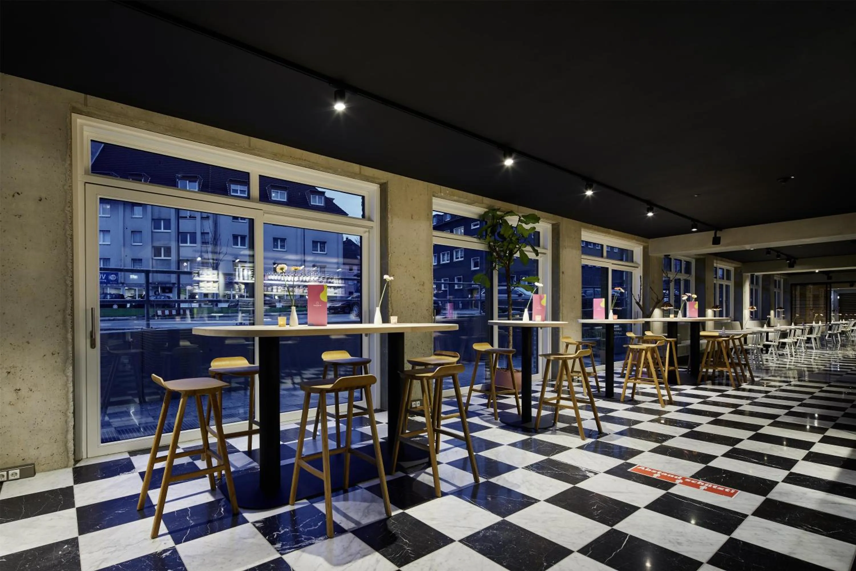 Restaurant/places to eat in Flowers Hotel Essen