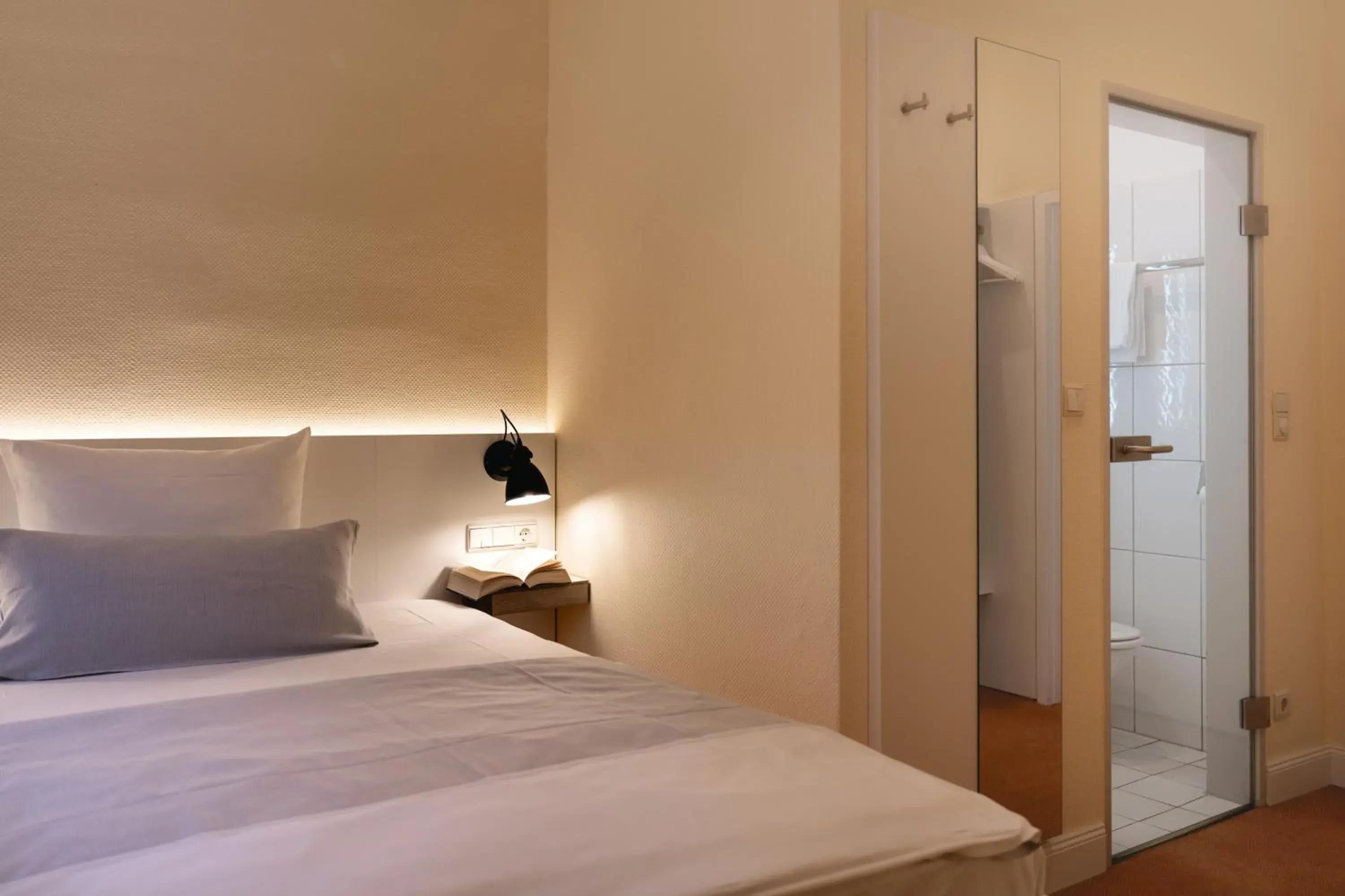 Patio, Bed in Rheinhotel Dreesen Patio, Bed in Rheinhotel Dreesen