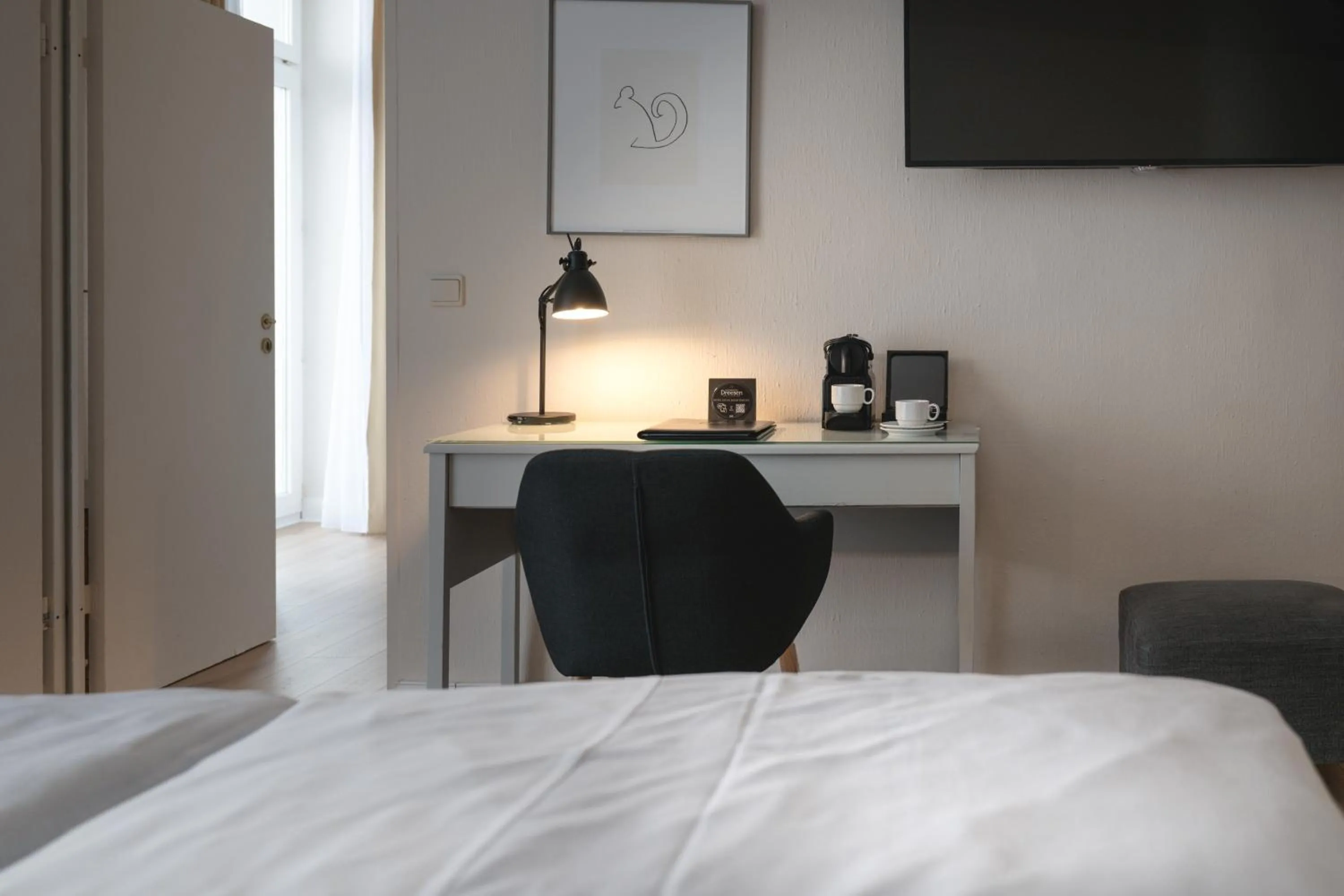 Bedroom, Bed in Rheinhotel Dreesen