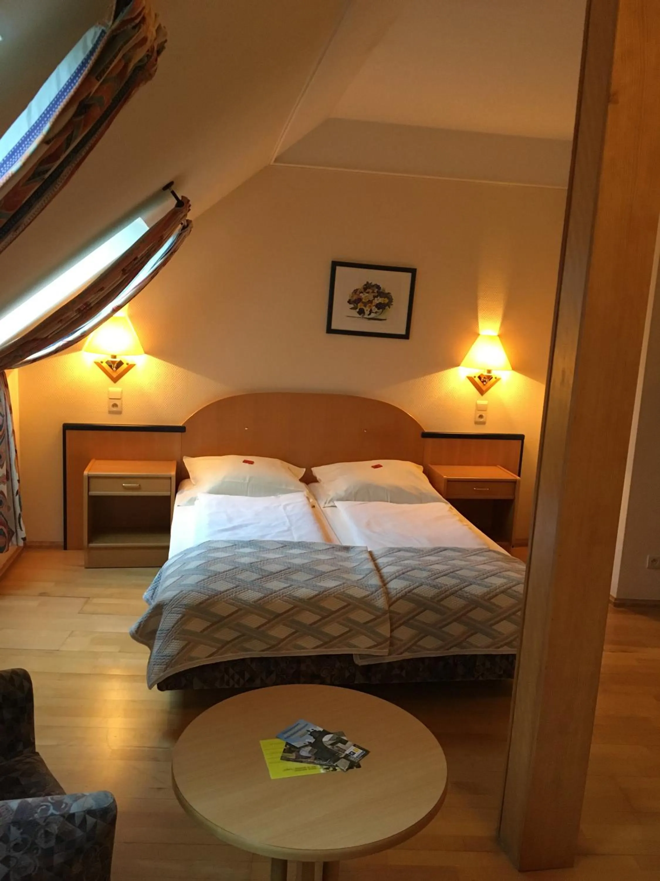 Photo of the whole room, Bed in Hotel-Restaurant Zum Onkel Jonathan