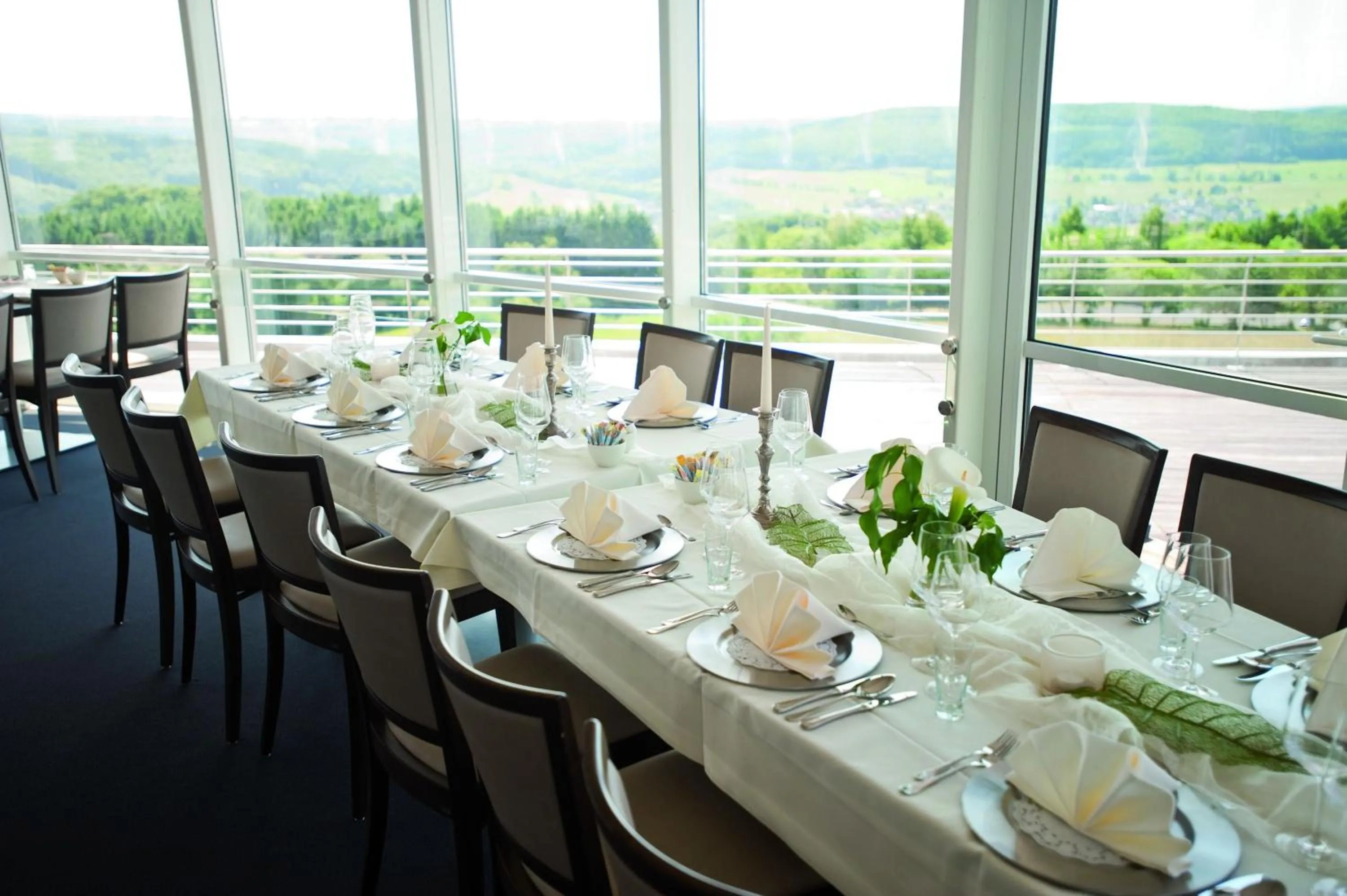 Restaurant/places to eat in Wildpark Hotel