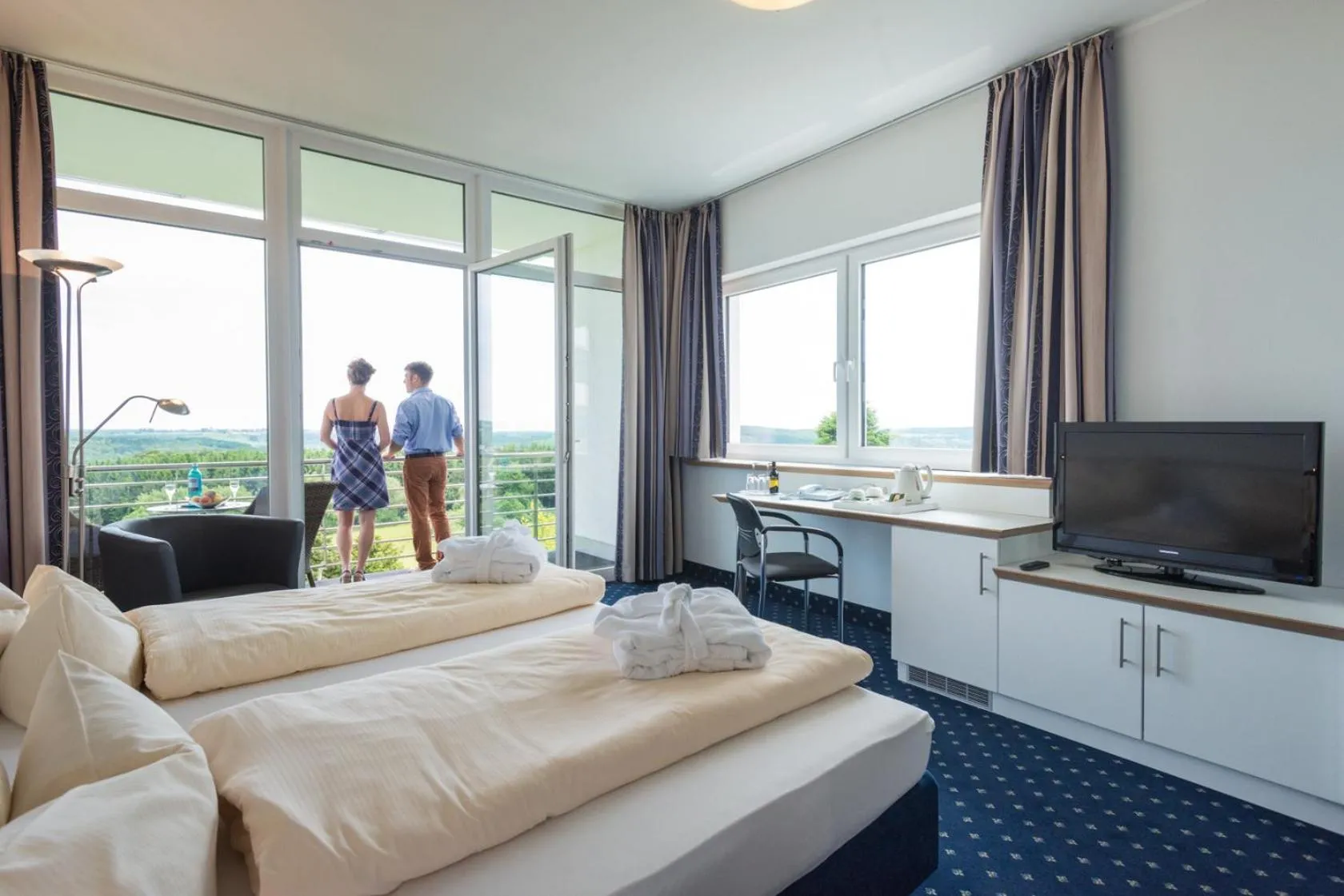 Photo of the whole room, Bed in Wildpark Hotel