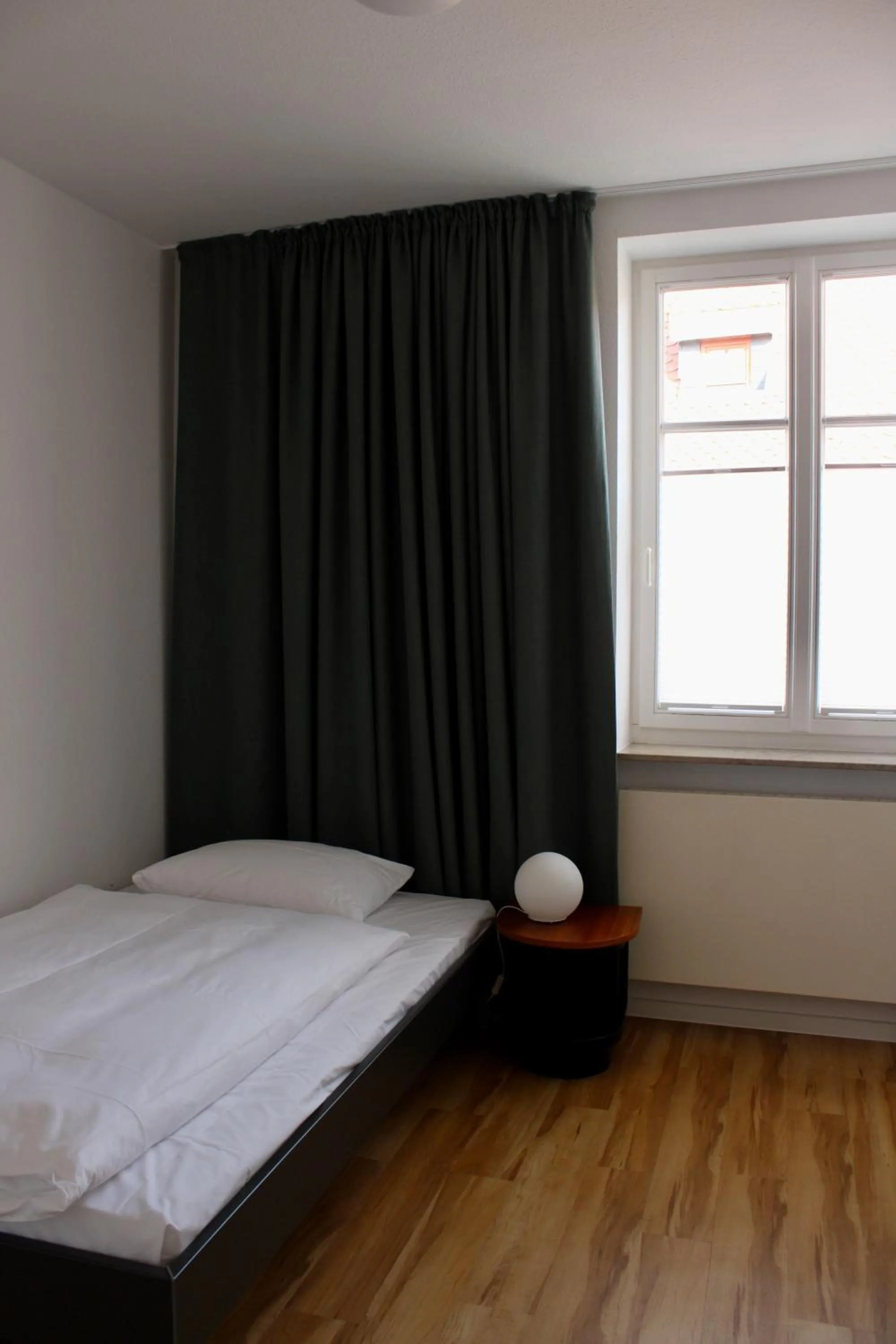 Guests, Bed in Hotel Alma Am Anger