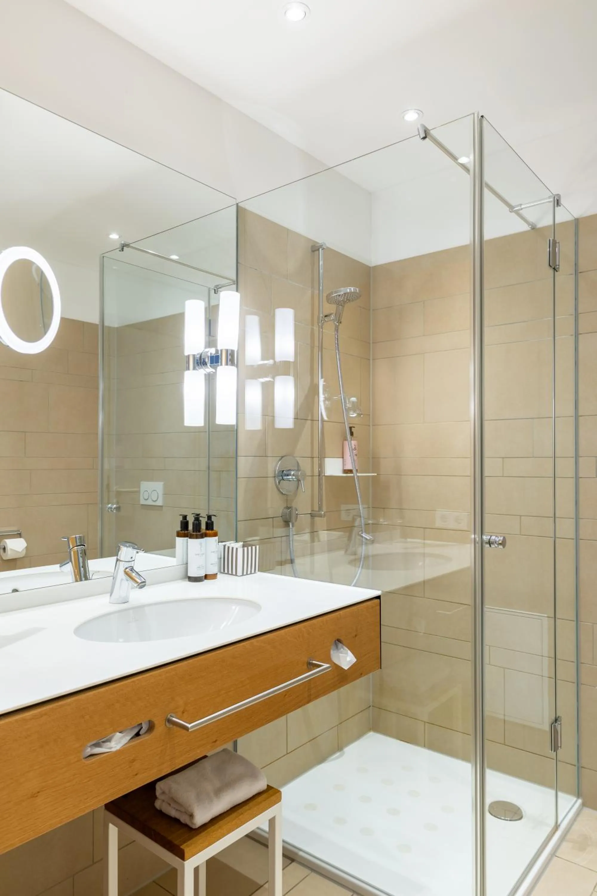 Bathroom in Hotel Alma Am Anger