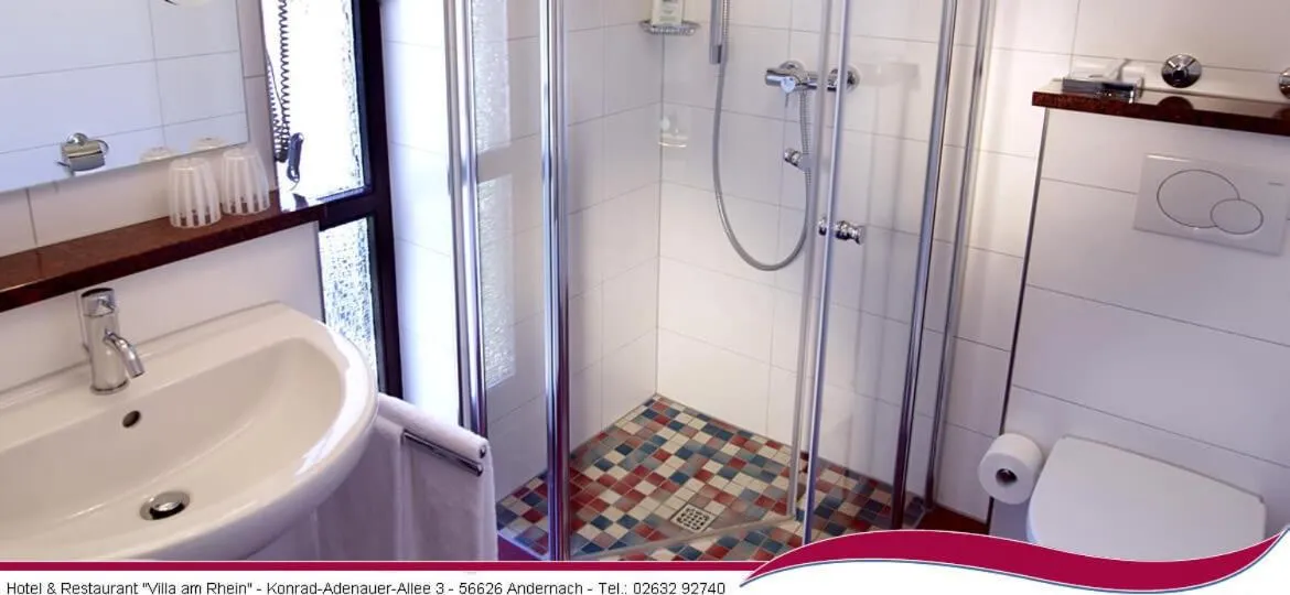 Bathroom in Hotel Villa am Rhein