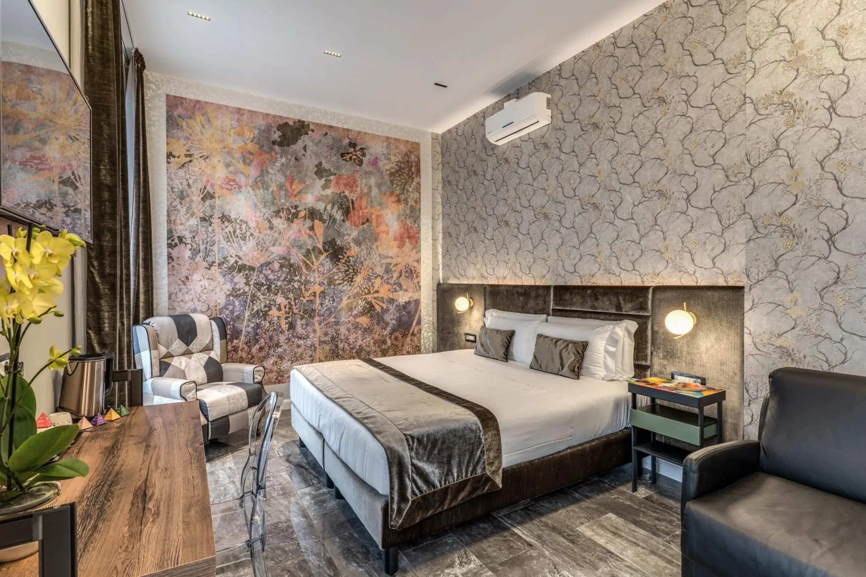 Bed in Apollo Boutique Hotel Bed in Apollo Boutique Hotel