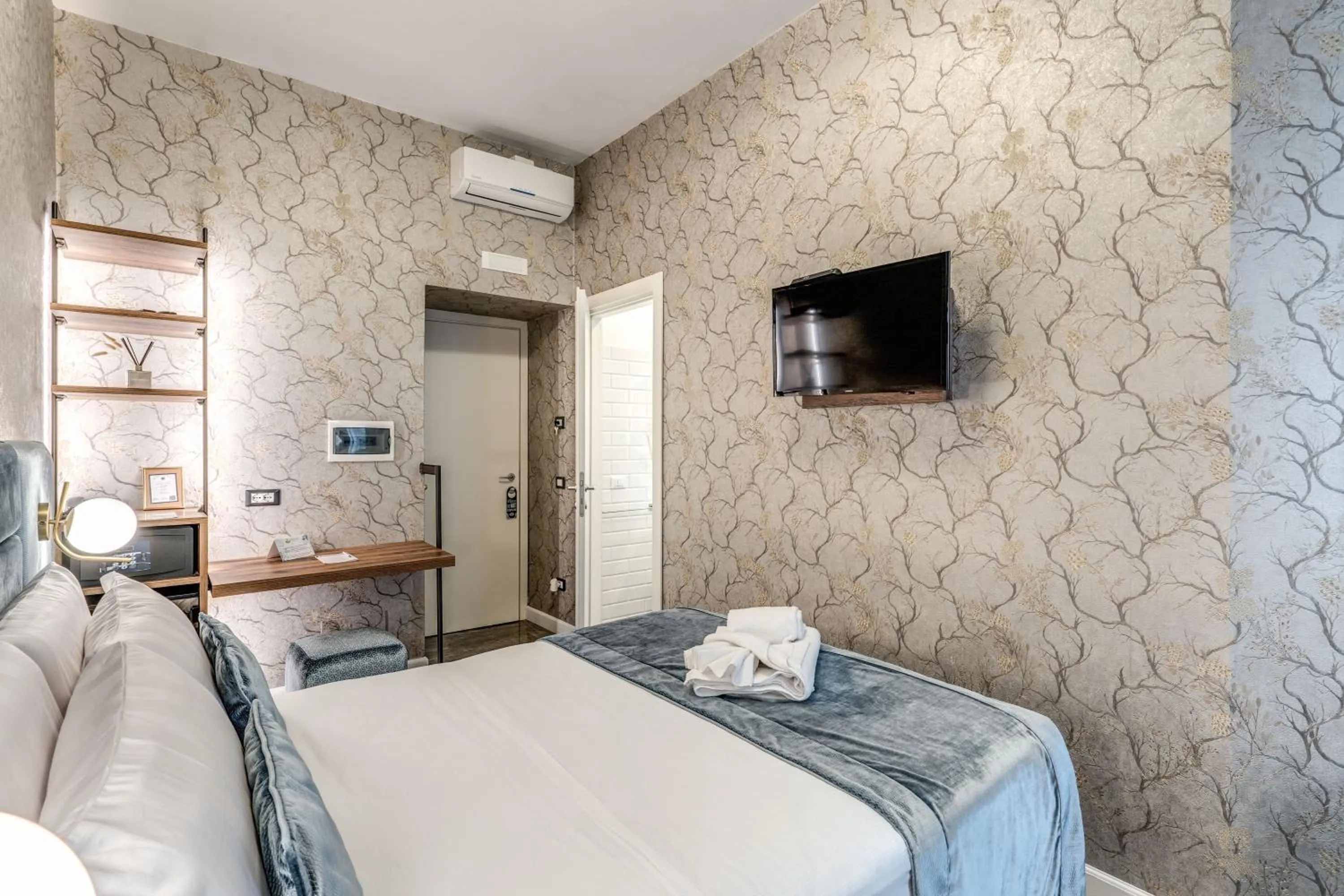 Bedroom, Bed in Apollo Boutique Hotel