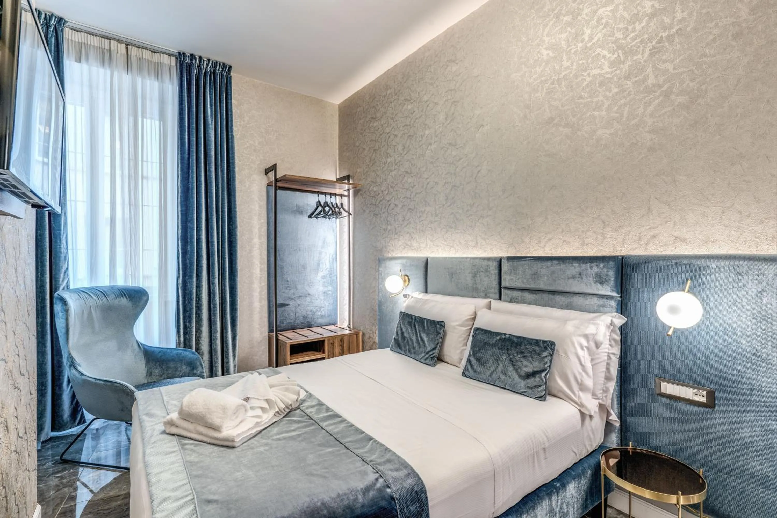 Bedroom, Bed in Apollo Boutique Hotel