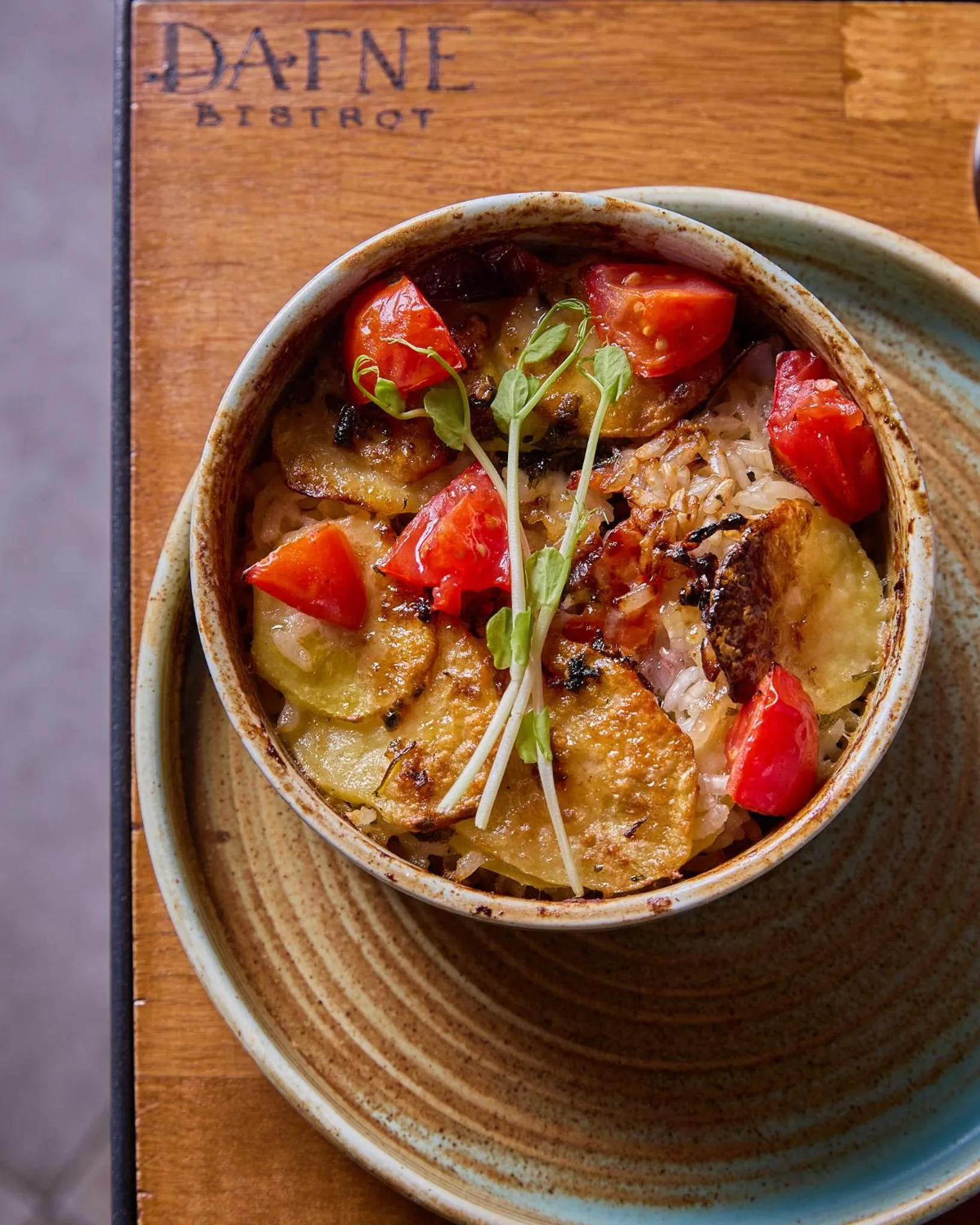 Restaurant/places to eat in Apollo Boutique Hotel