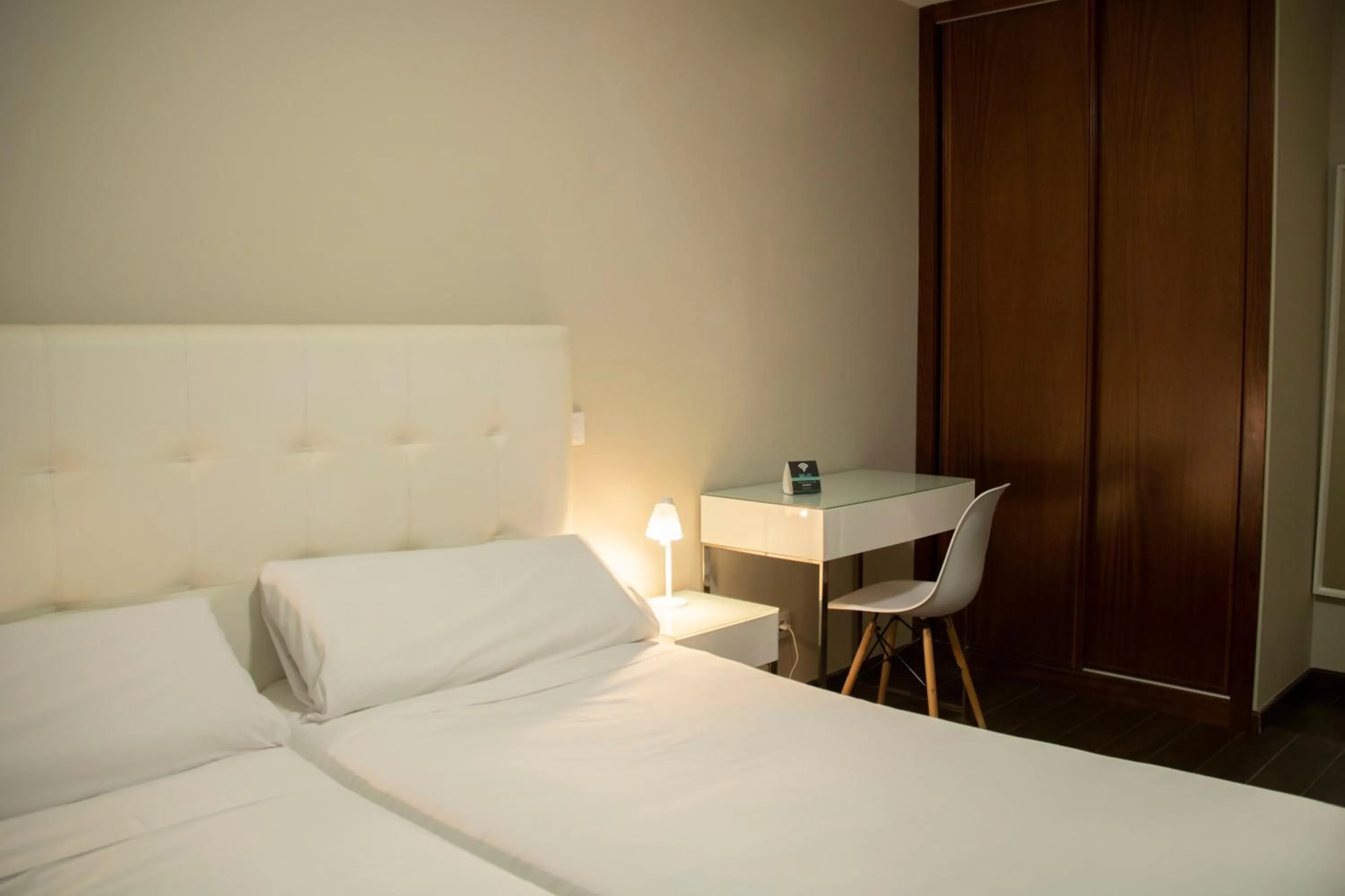 Bed in Alda Alborán Rooms