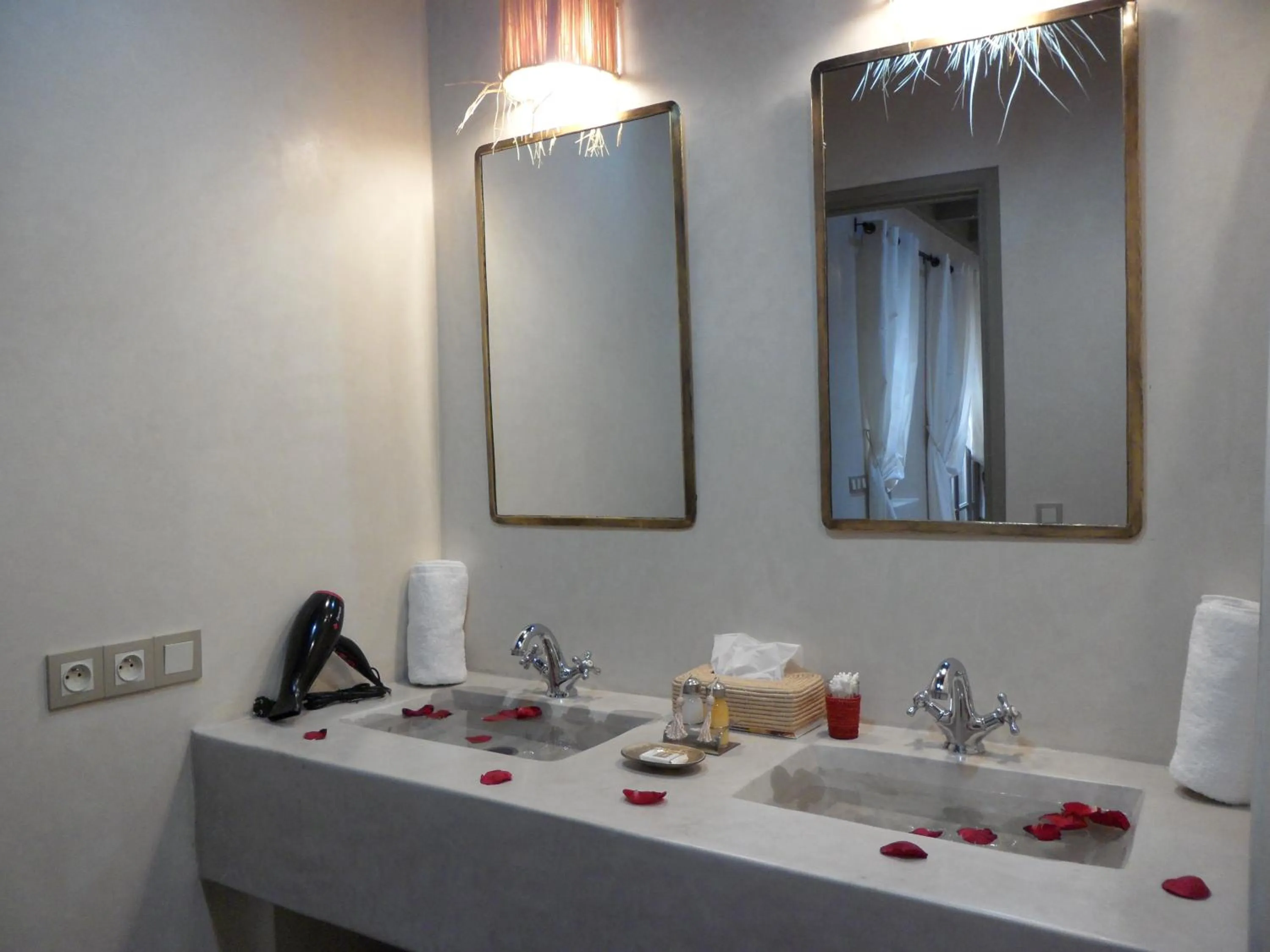 Bathroom in Riad et Spa Misria Les Oliviers