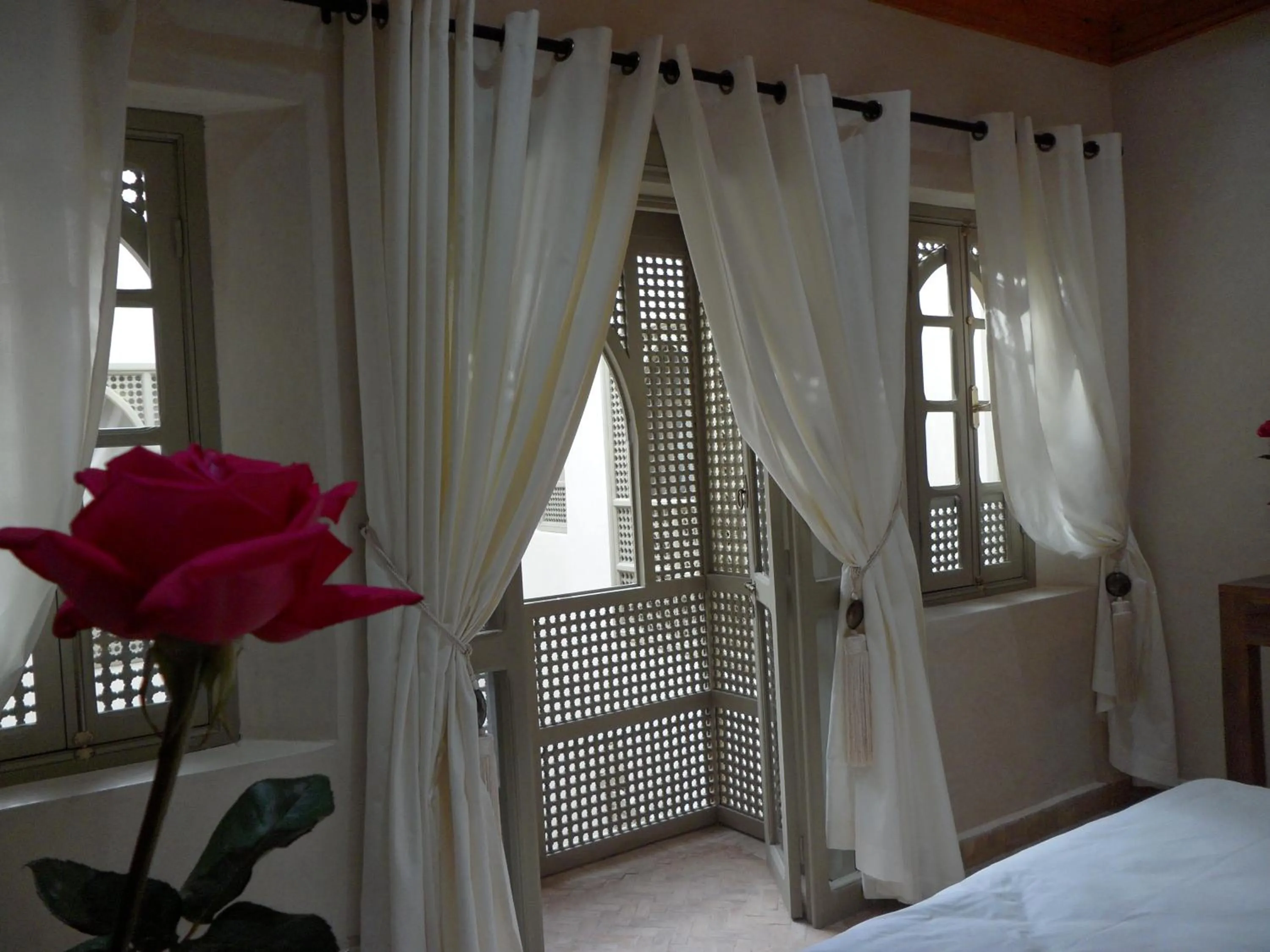 Living room, Bed in Riad et Spa Misria Les Oliviers