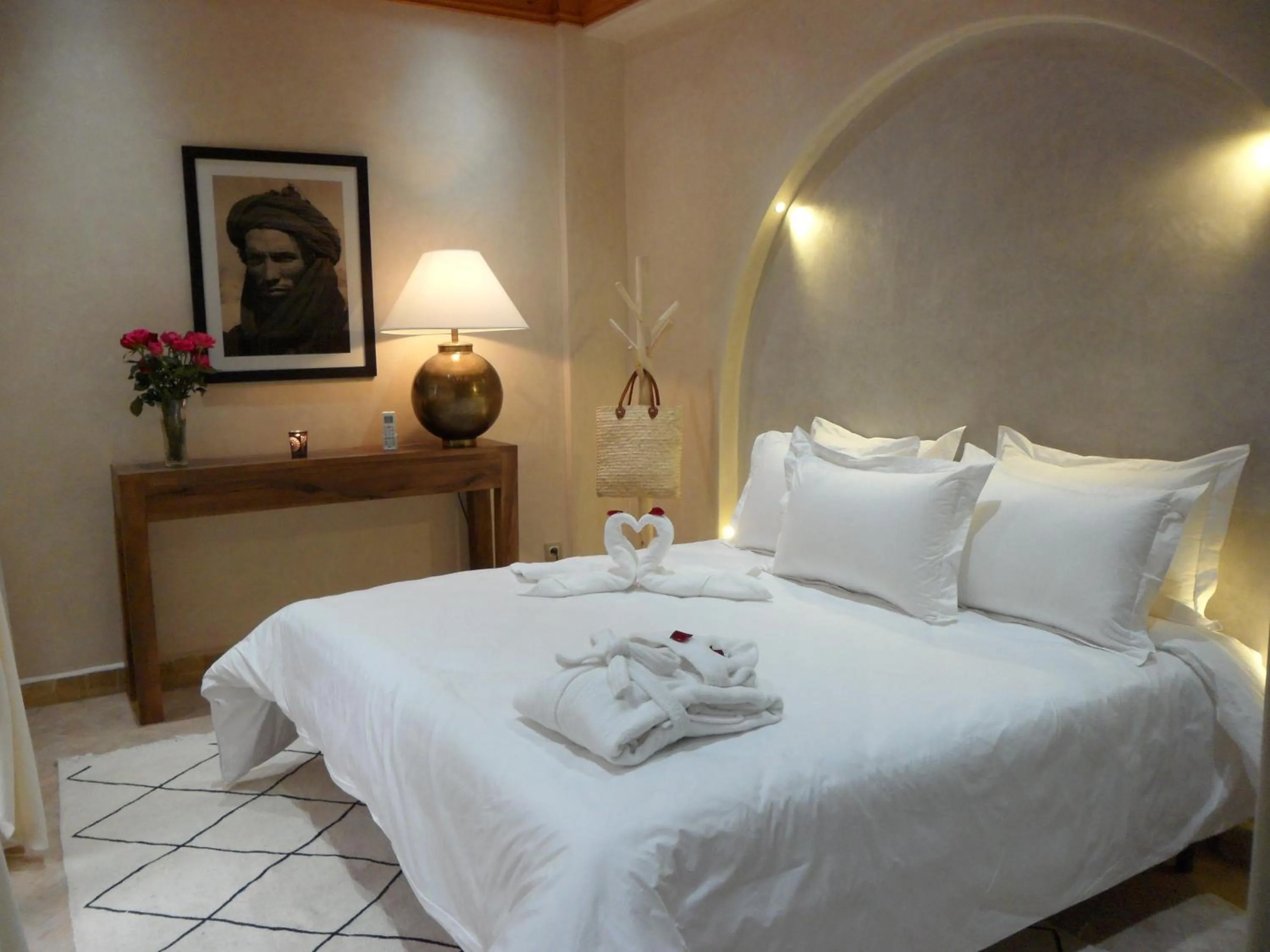 Bed in Riad et Spa Misria Les Oliviers