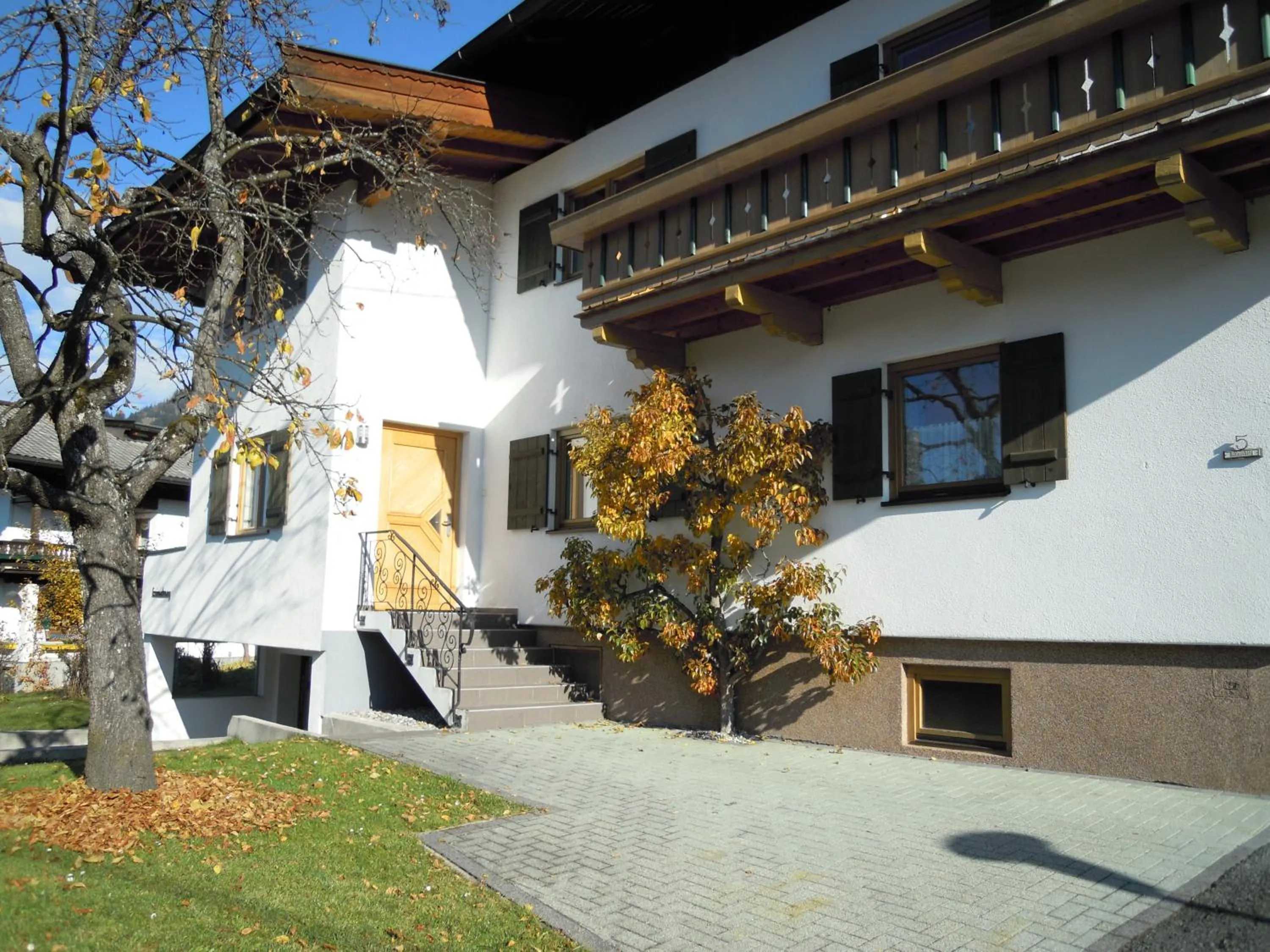 Facade/entrance in Foidl Simon