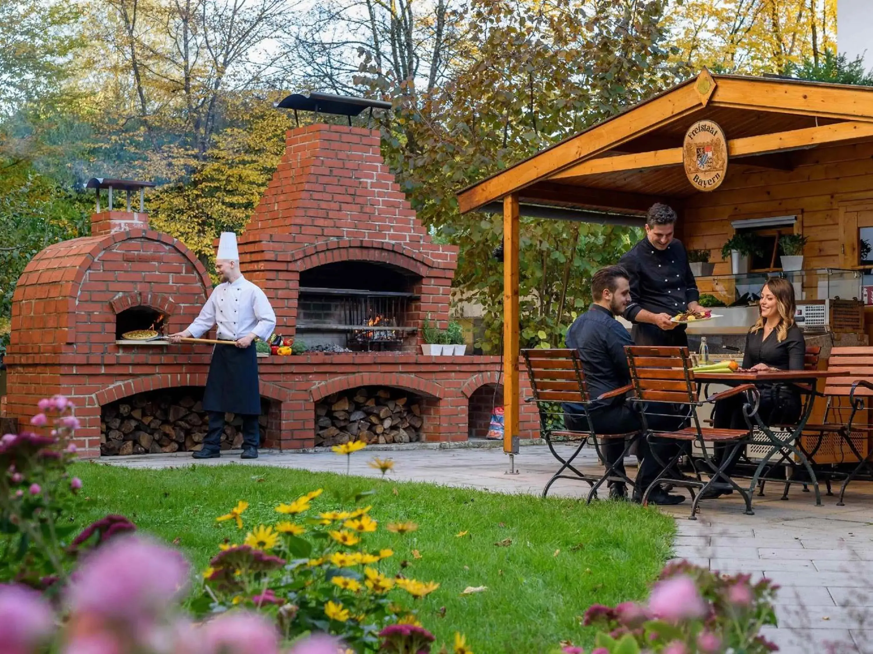 Restaurant/places to eat in Mercure Hotel München Süd Messe Restaurant/places to eat in Mercure Hotel München Süd Messe