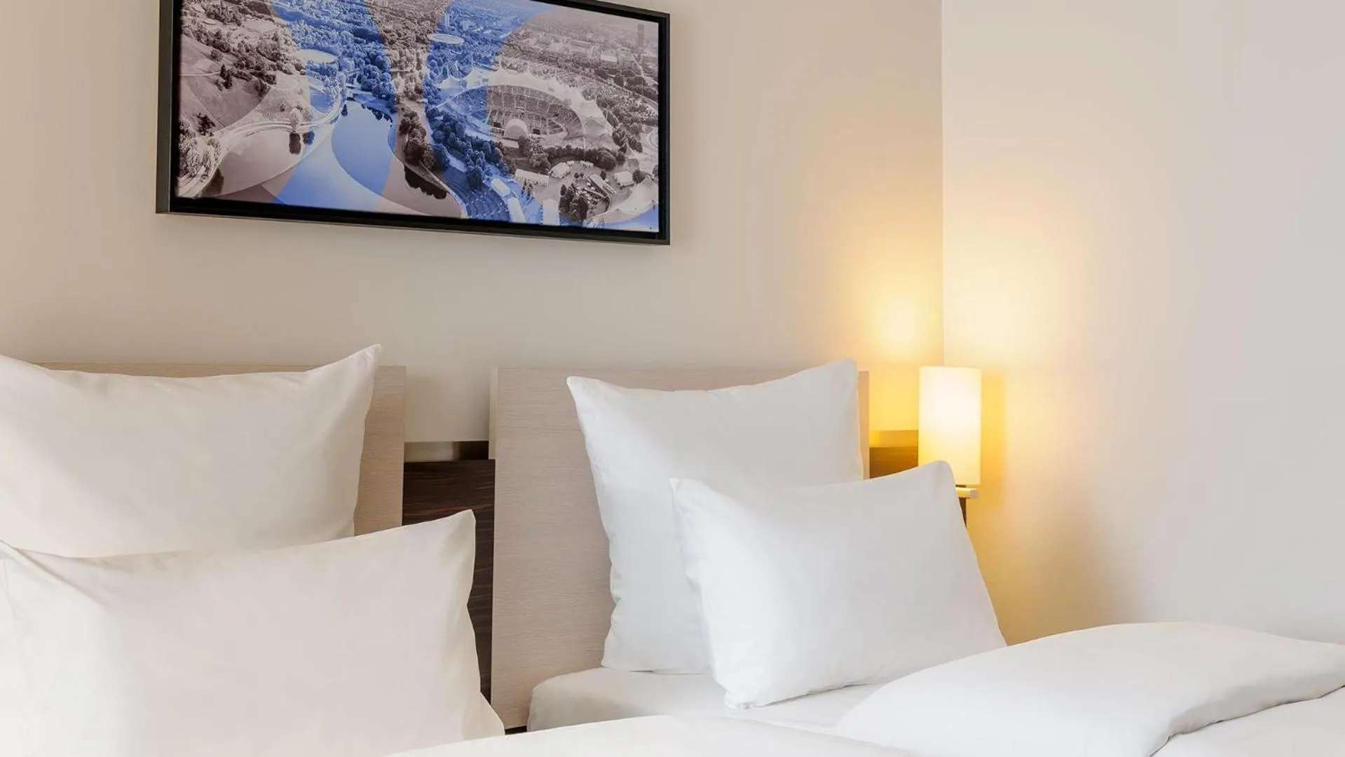 Bed in Mercure Hotel München Süd Messe