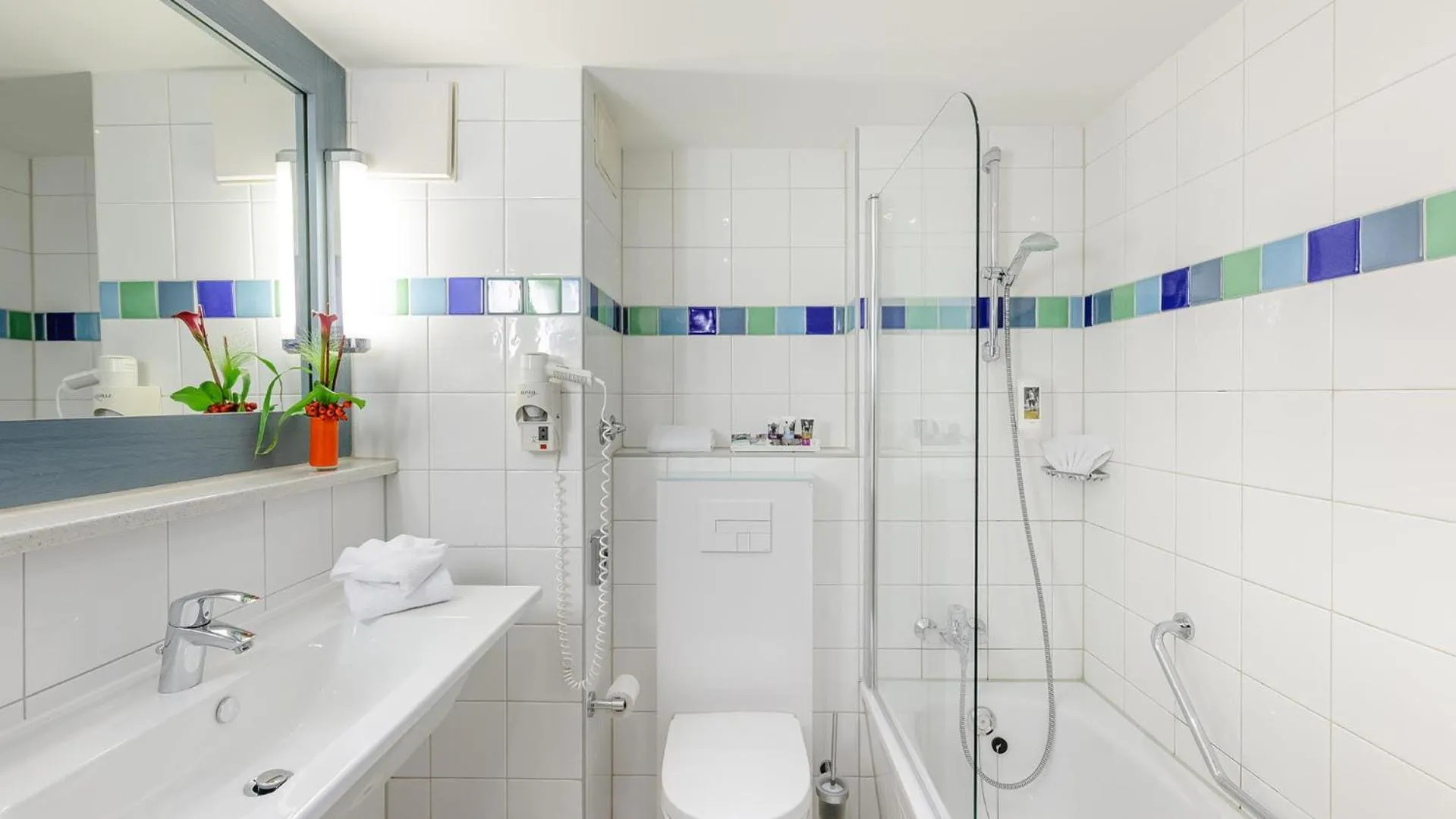 Bathroom in Mercure Hotel München Süd Messe