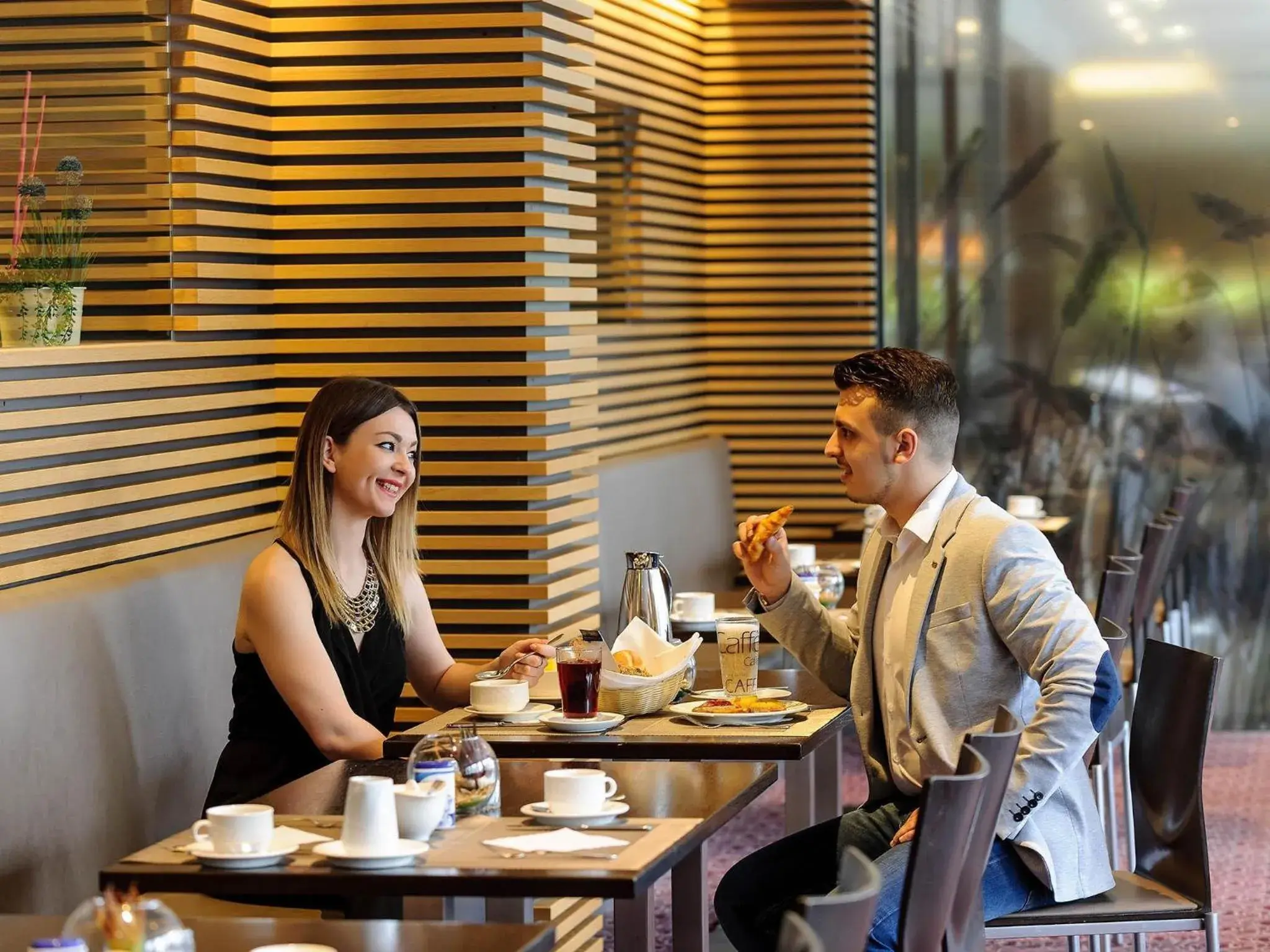 Restaurant/places to eat in Mercure Hotel München Süd Messe Restaurant/places to eat in Mercure Hotel München Süd Messe