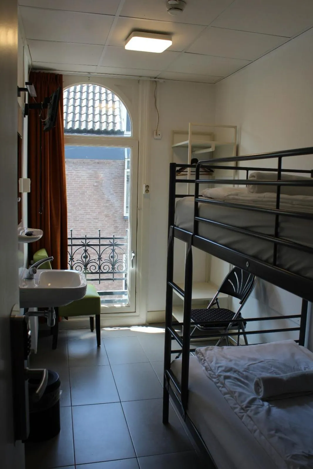 bunk bed, Bed in CS Hotel