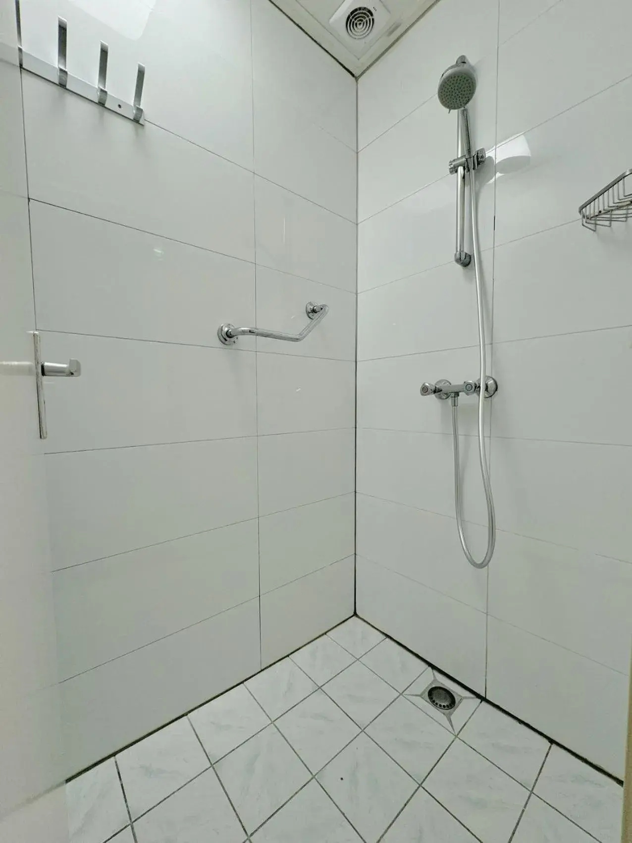 Twin Room with Shared Bathroom in CS Hotel Twin Room with Shared Bathroom in CS Hotel