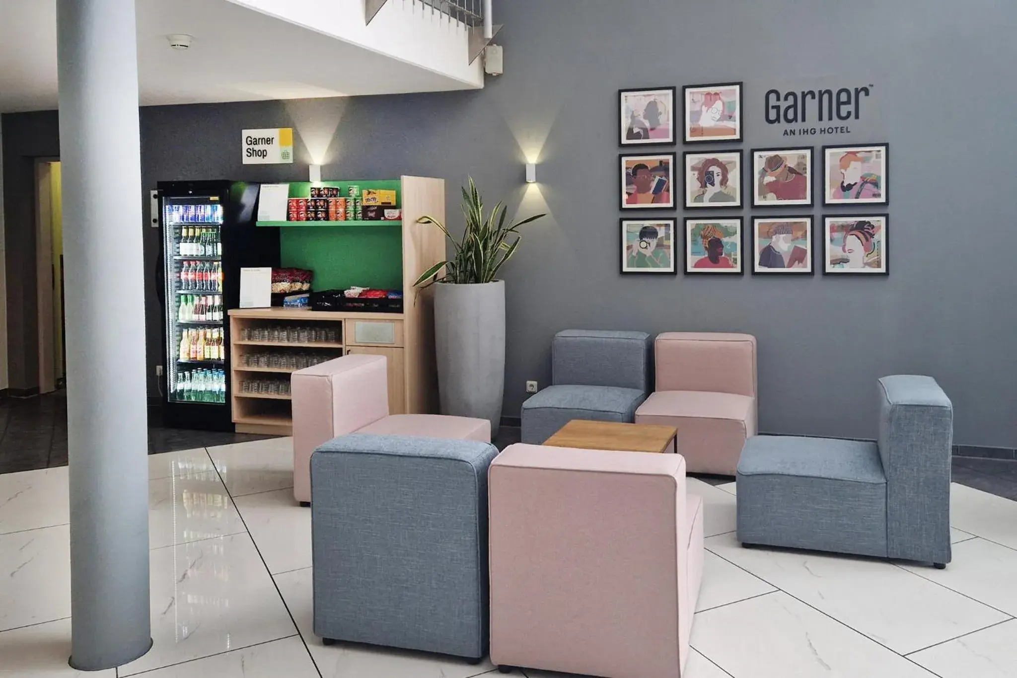 Lobby or reception in Garner Hotel Oberhausen Lobby or reception in Garner Hotel Oberhausen