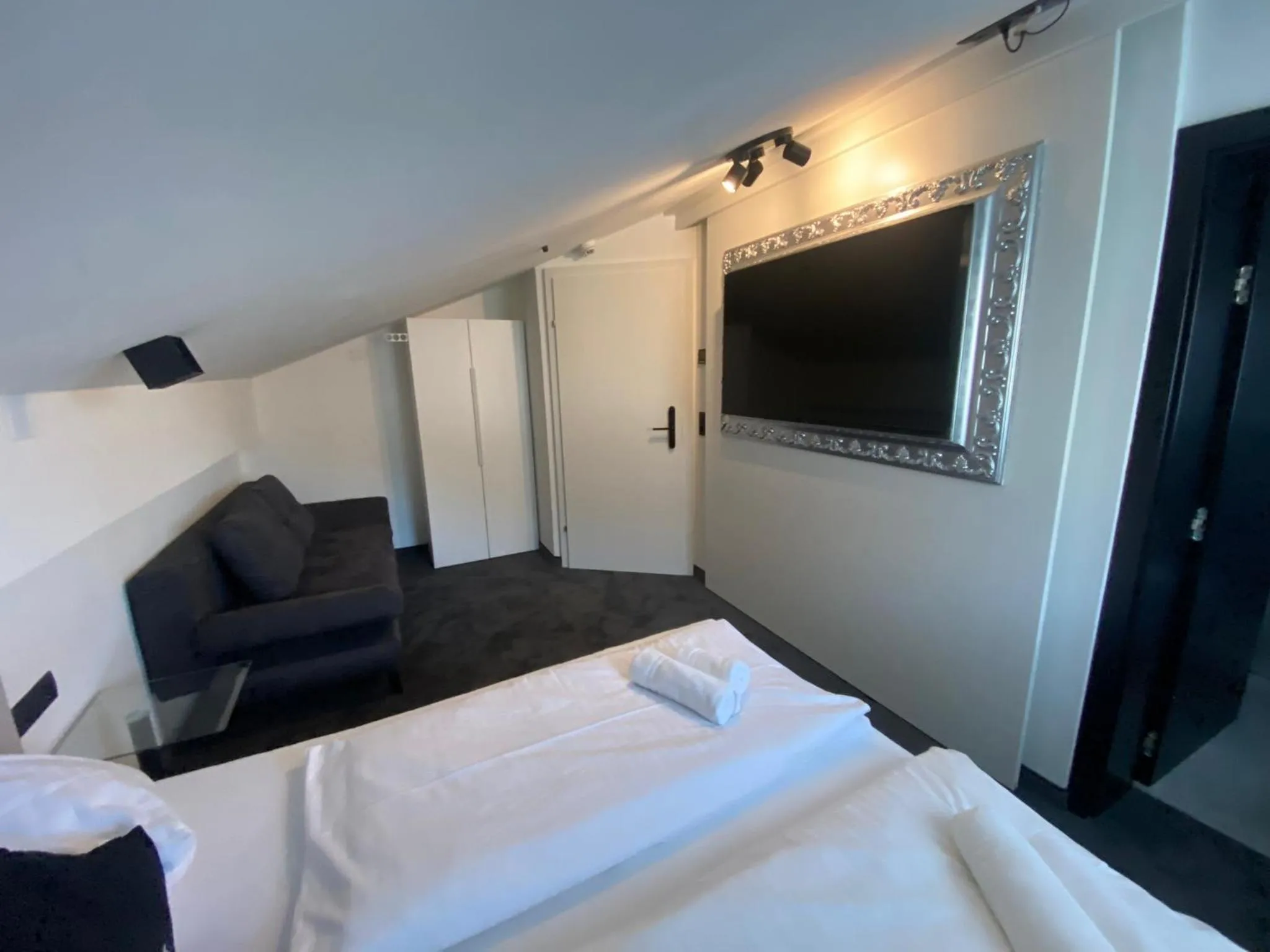 Bed in The Place Boutique & Design Hotel Flachau