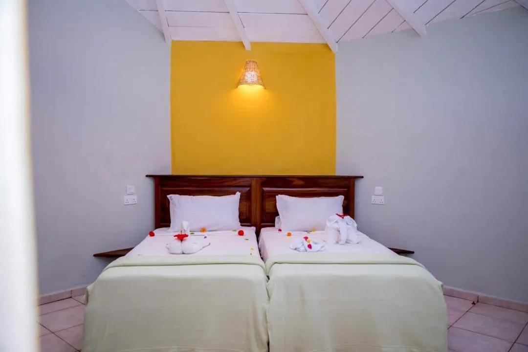 Bedroom, Bed in Tropic Garden Hotel