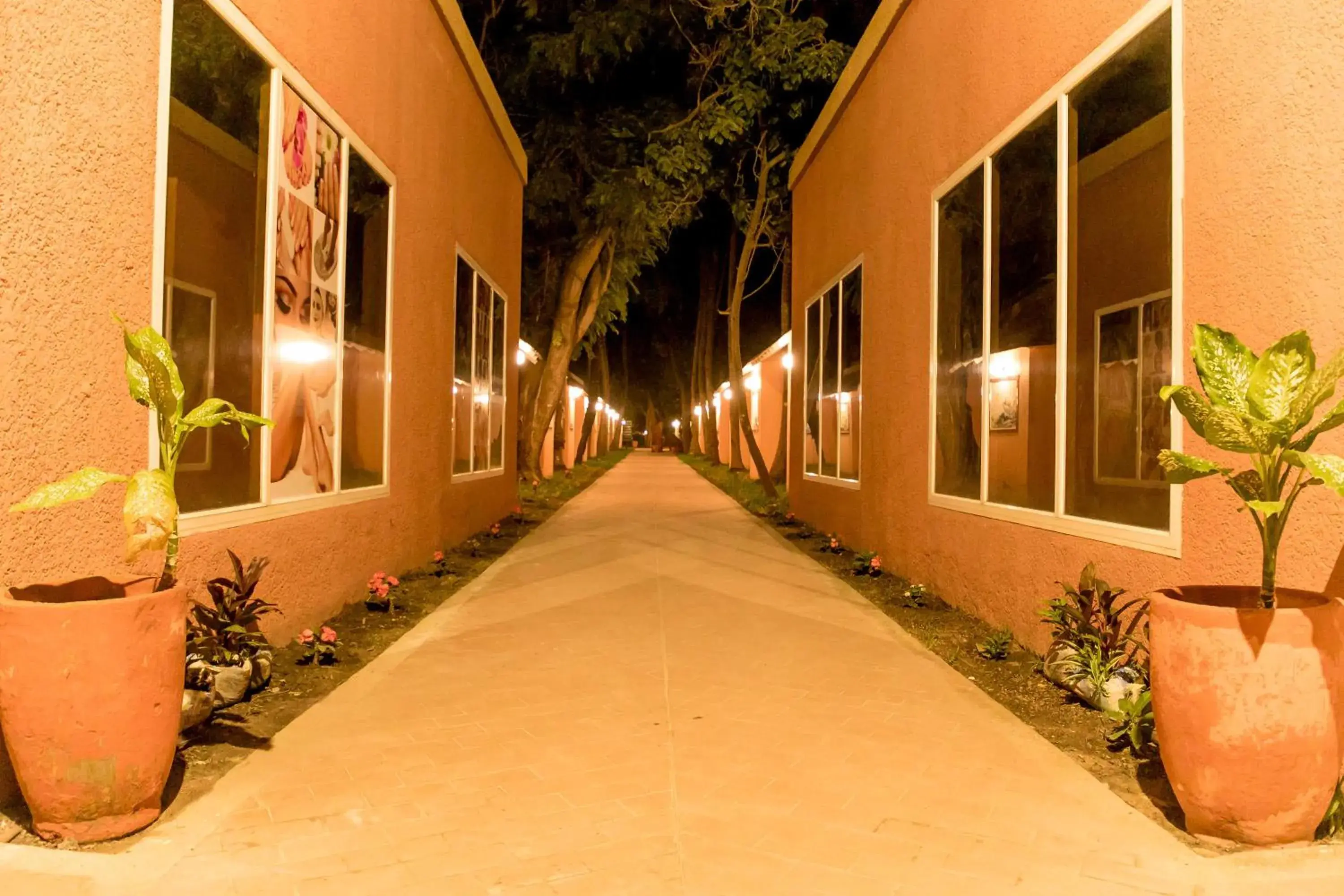 Facade/entrance in Tropic Garden Hotel Facade/entrance in Tropic Garden Hotel