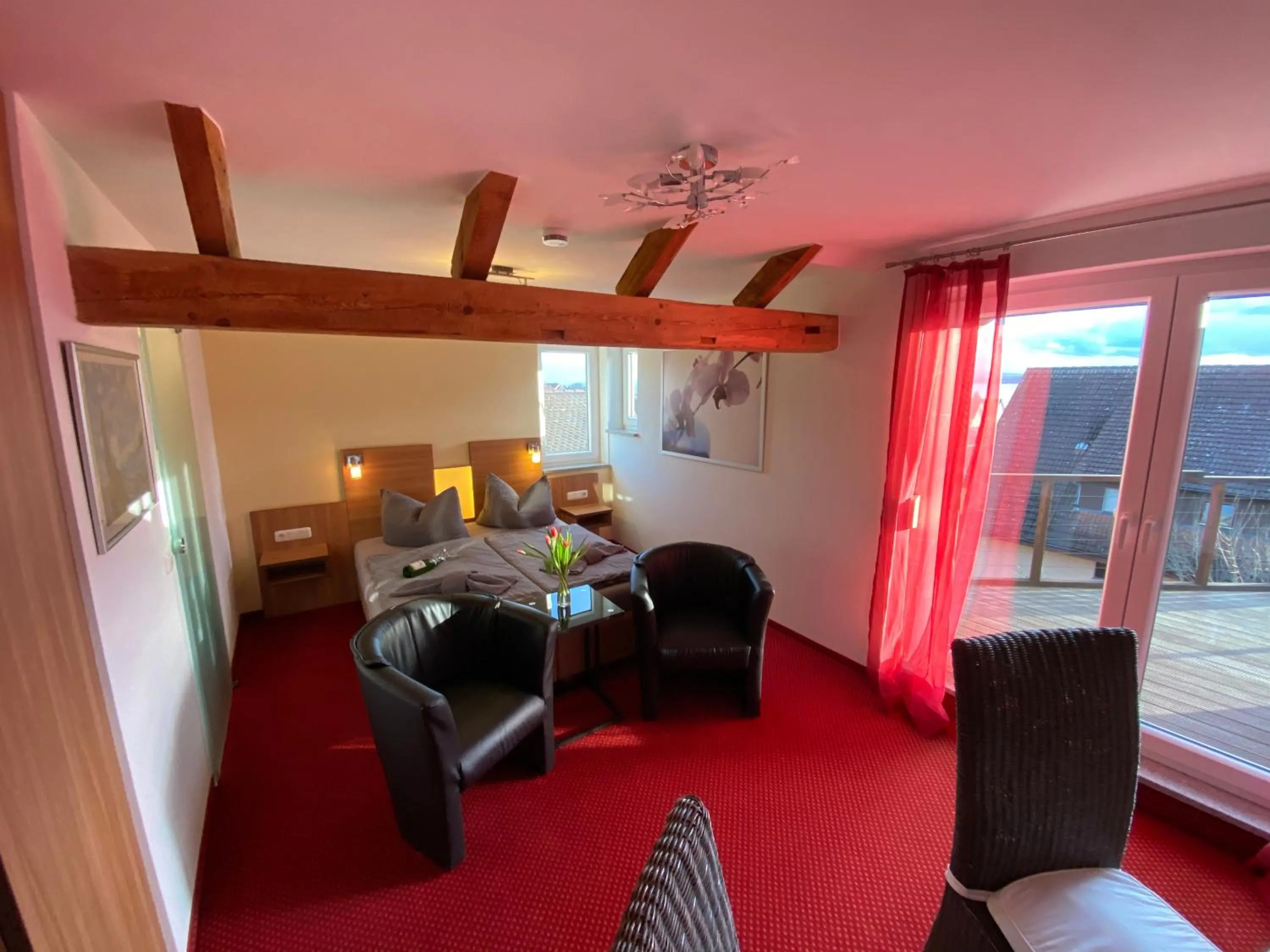 Photo of the whole room, Bed in BnB Fliegerhaeusle Hagnau 24h Self Check In