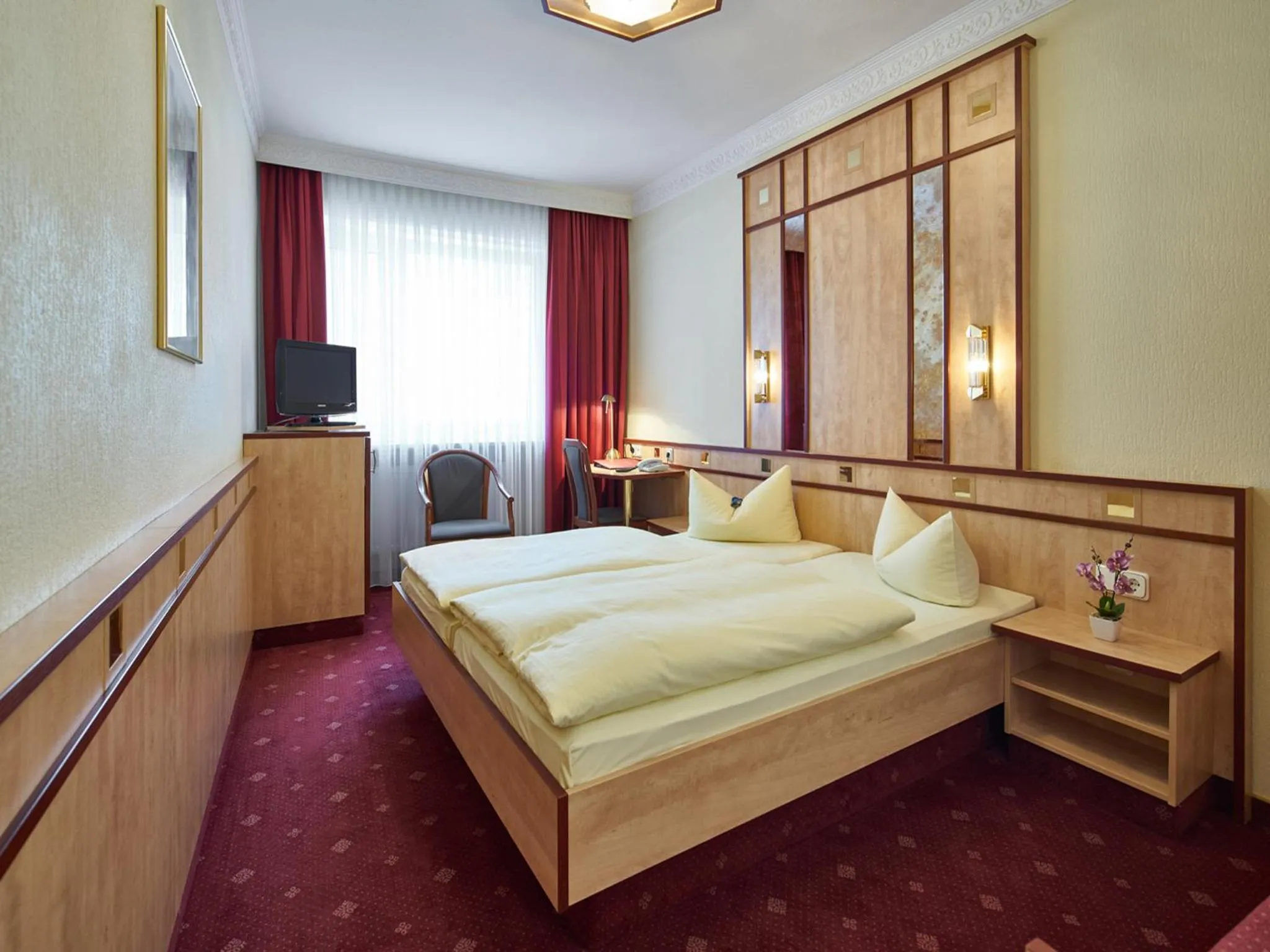 Bed in Hotel Alfa Zentrum