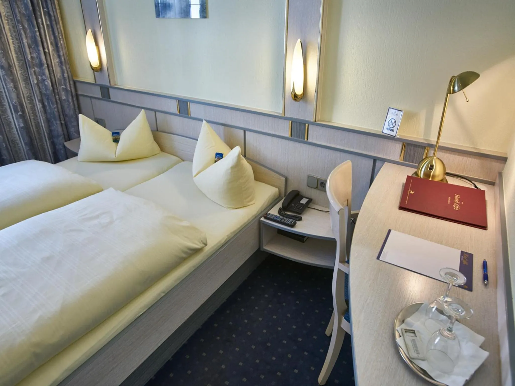 Bed in Hotel Alfa Zentrum