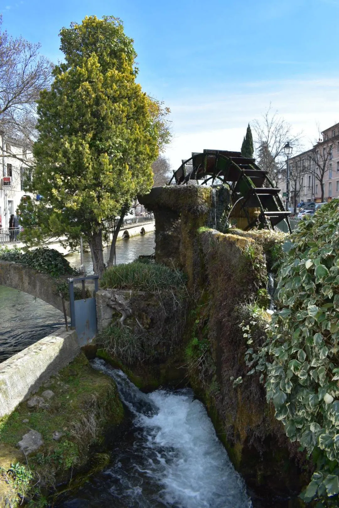 Nearby landmark in Face West Le Pontet