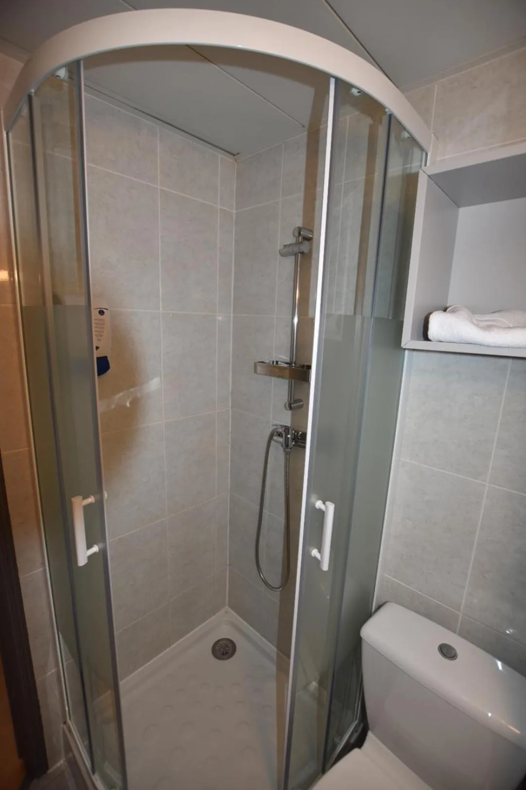 Bathroom in Face West Le Pontet