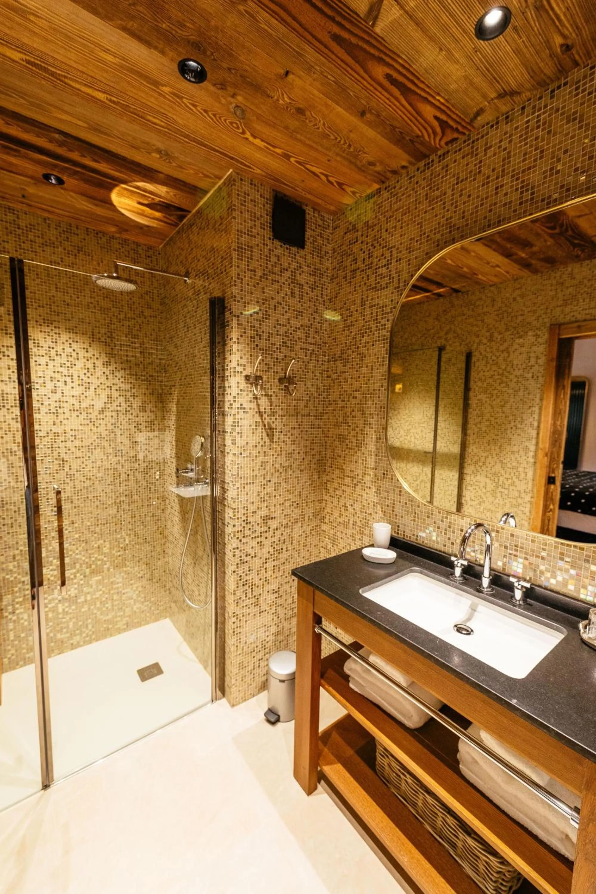 Shower in Hotel Le V de Vaujany