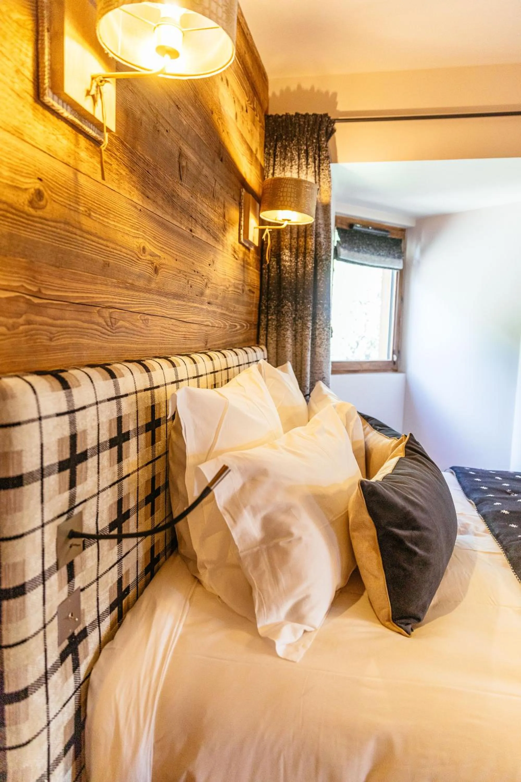 Bed in Hotel Le V de Vaujany