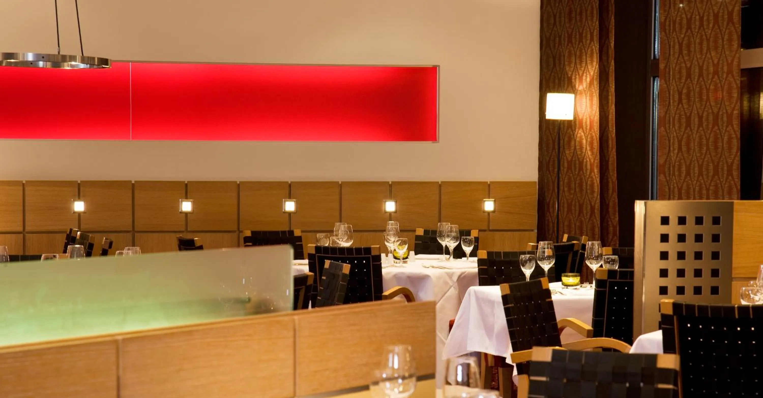 Restaurant/places to eat in Pullman Cologne