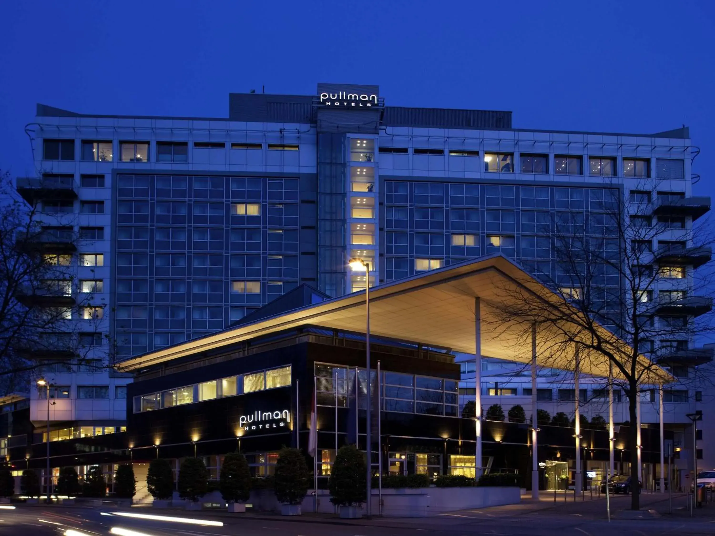 Property building in Pullman Cologne Property building in Pullman Cologne