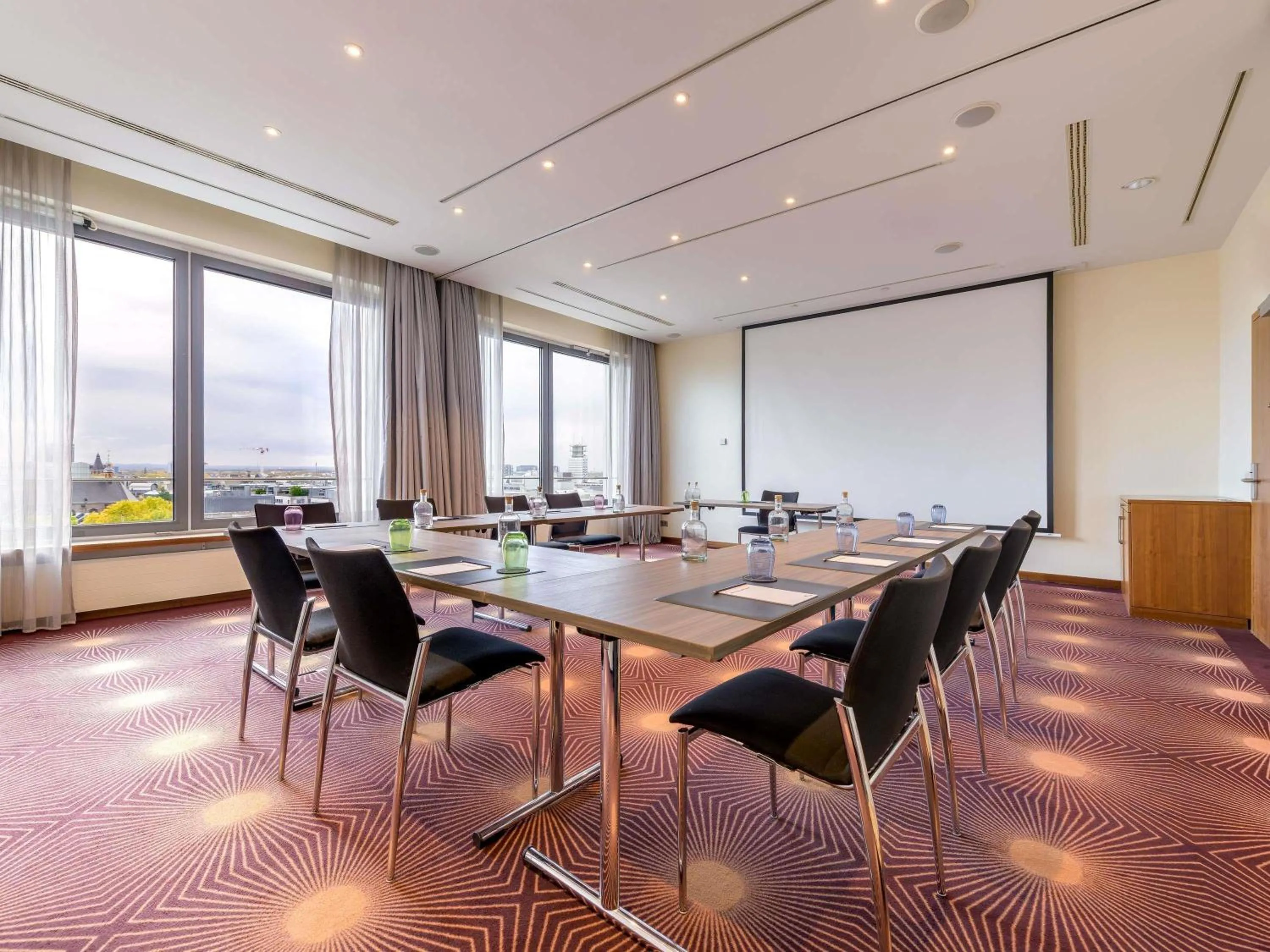 Meeting/conference room in Pullman Cologne