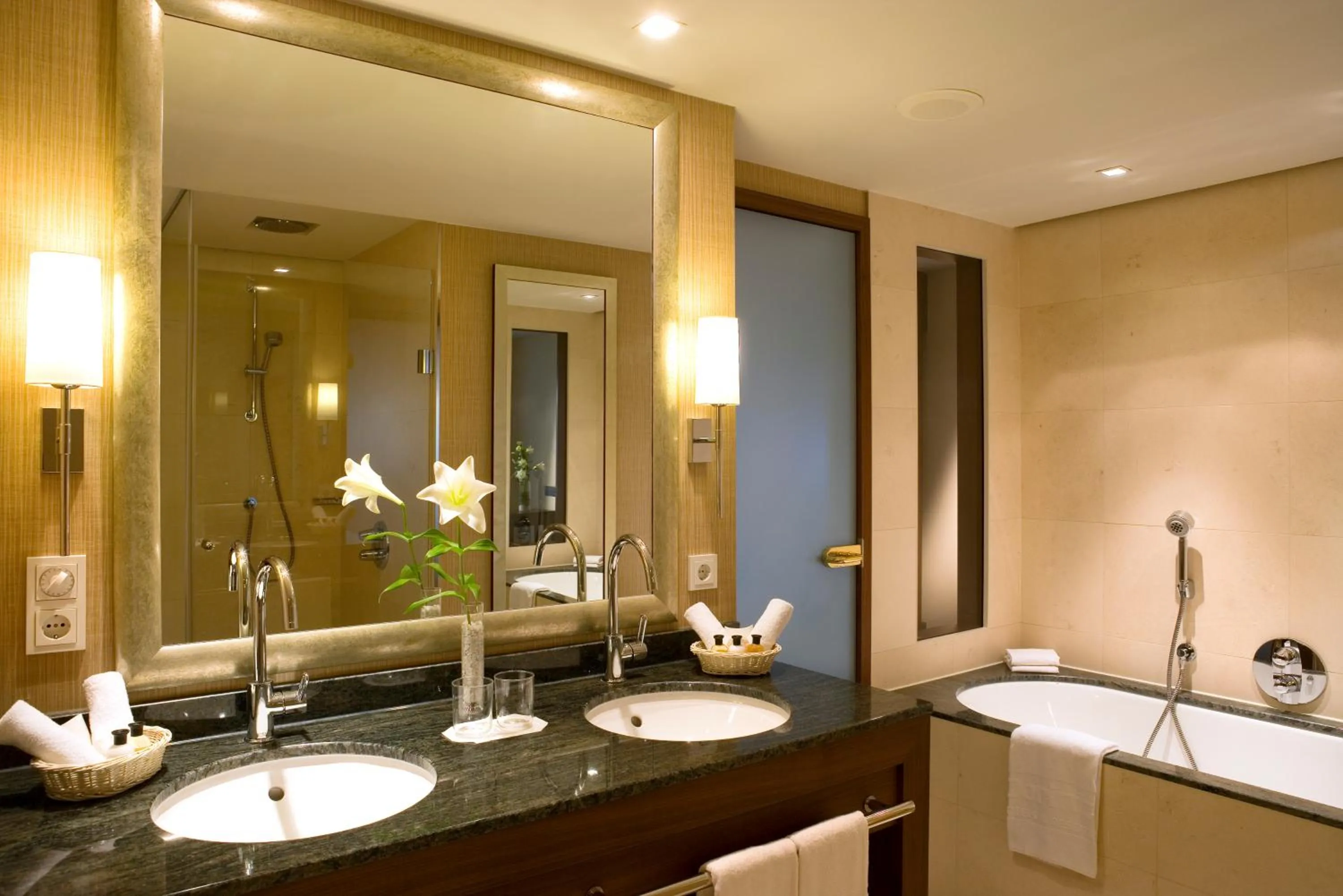 Bathroom in Pullman Cologne