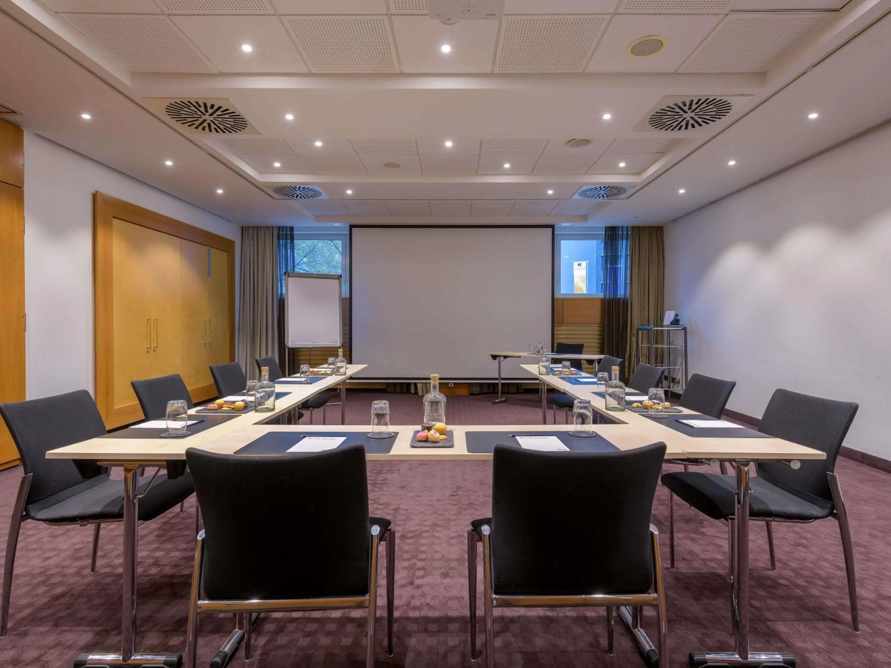 Meeting/conference room in Pullman Cologne