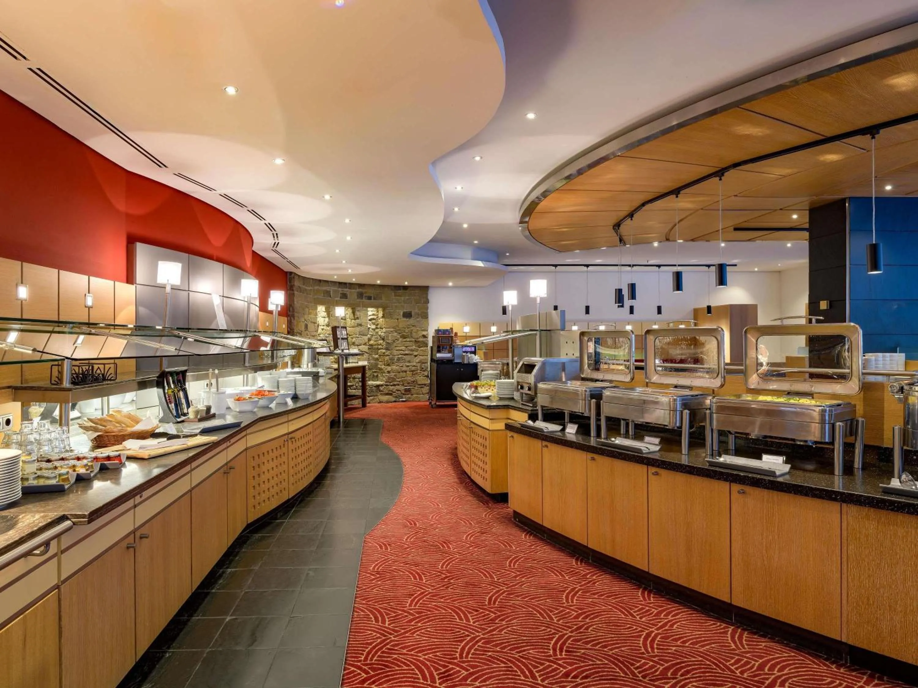 Breakfast in Pullman Cologne