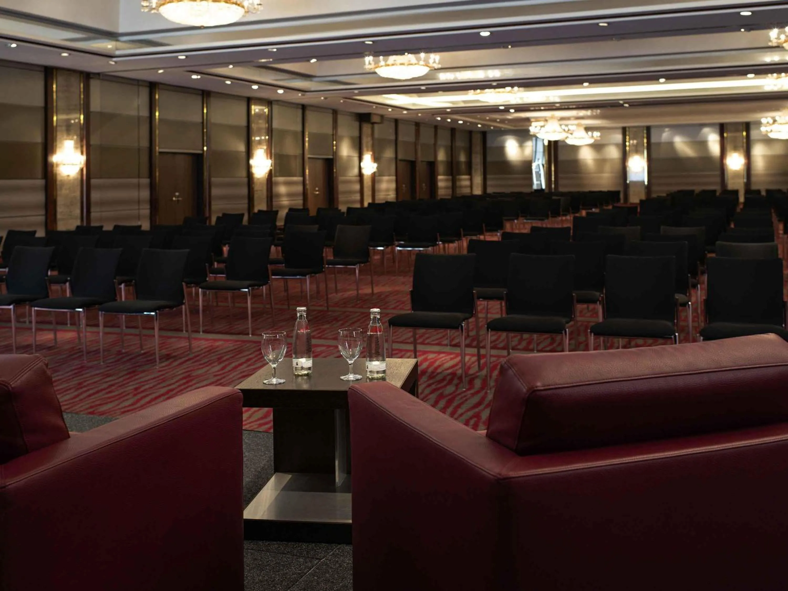 Meeting/conference room in Pullman Cologne