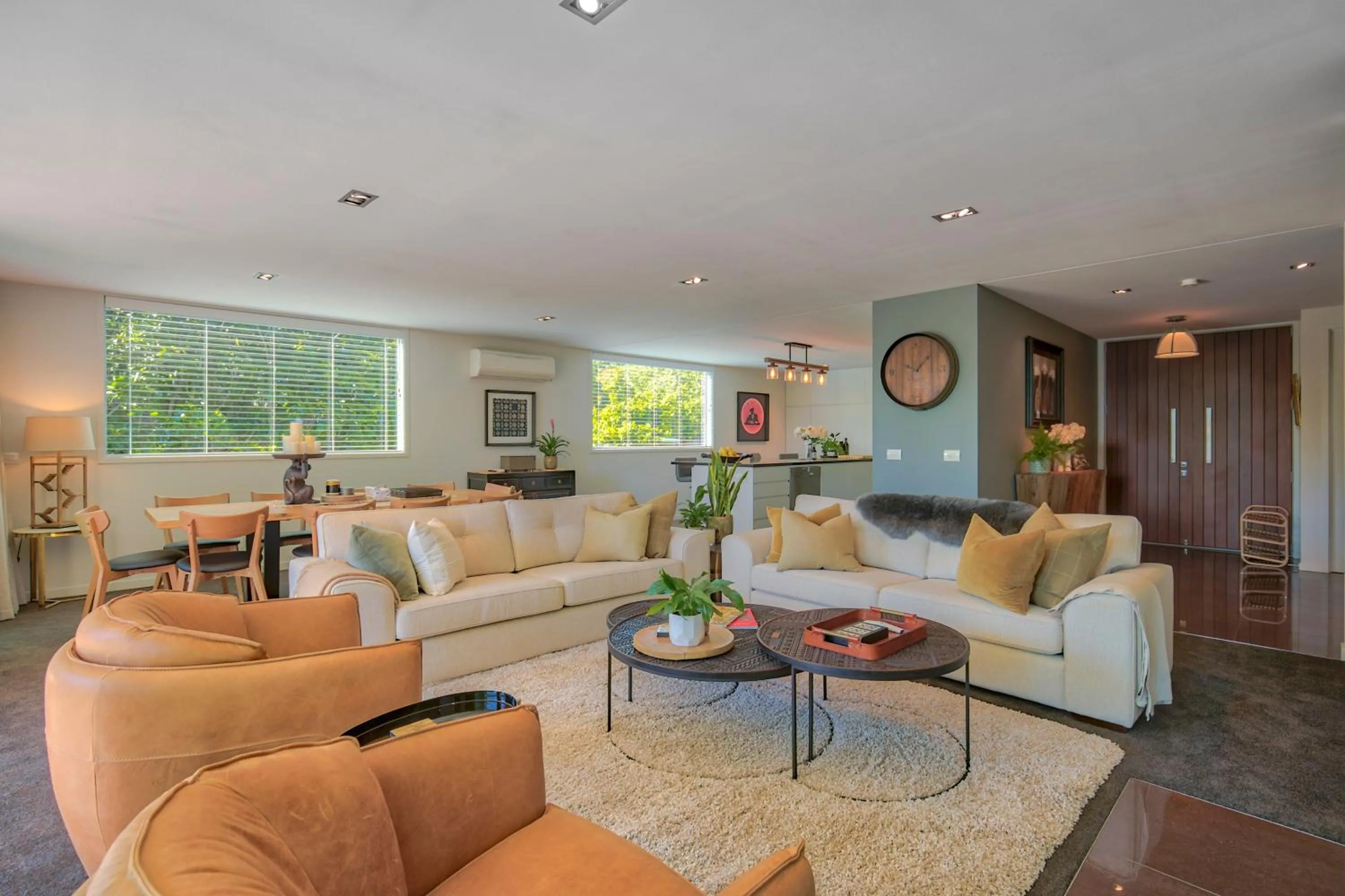 Living room in Waters Edge by Sotheby's Luxury Rental Homes