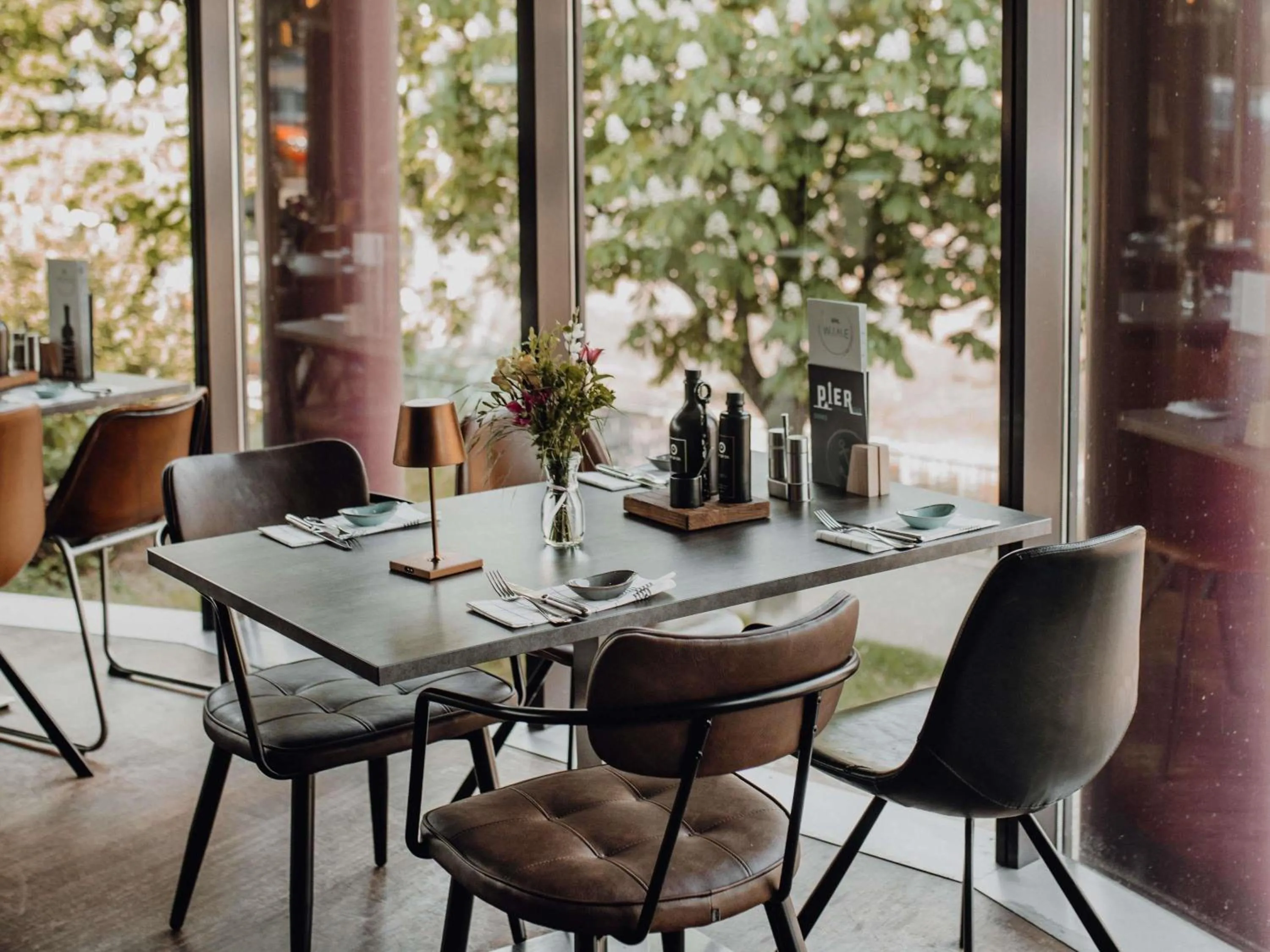 Restaurant/places to eat in Mercure Hotel Hamburg City