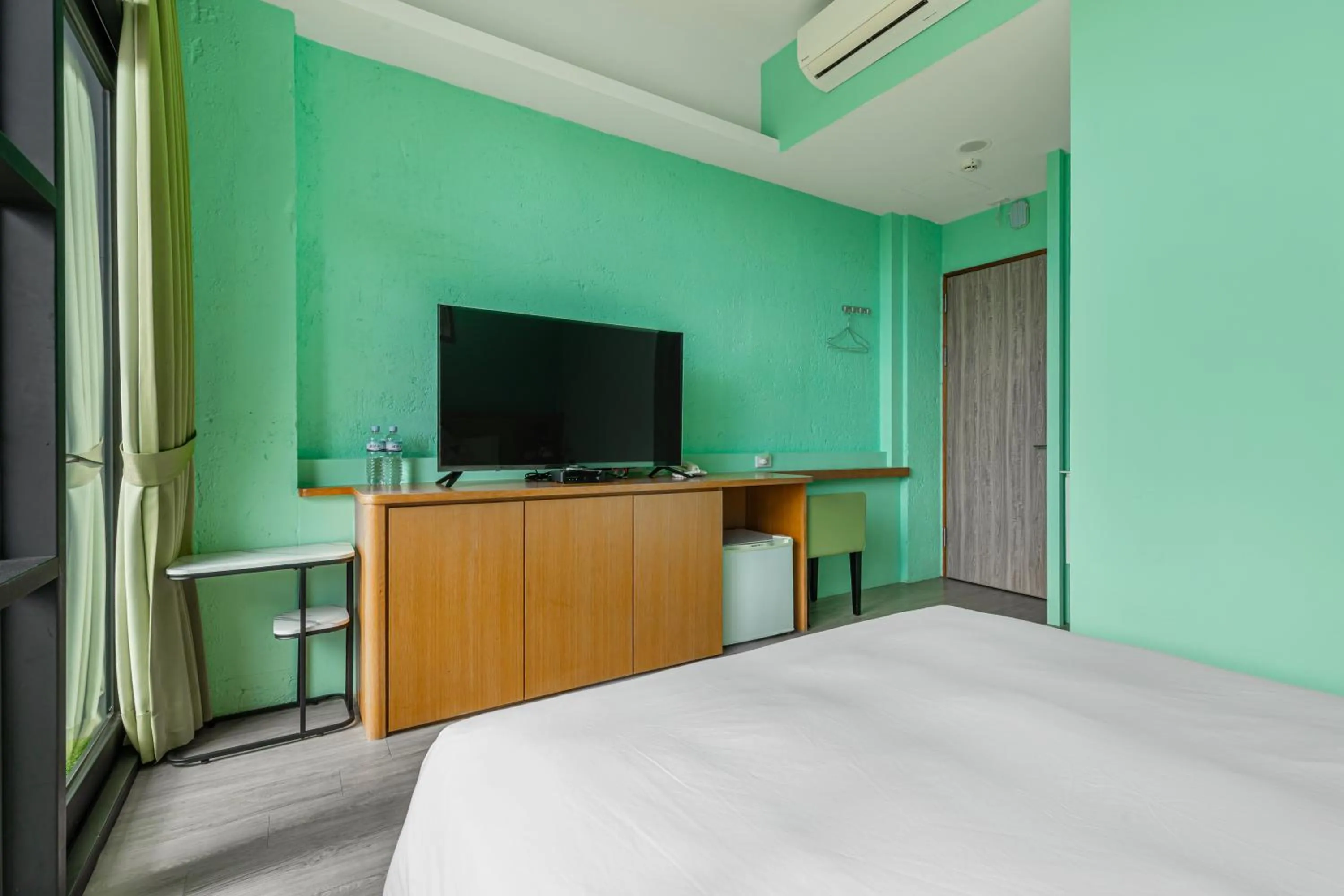 Photo of the whole room, Bed in 35.5 Inn